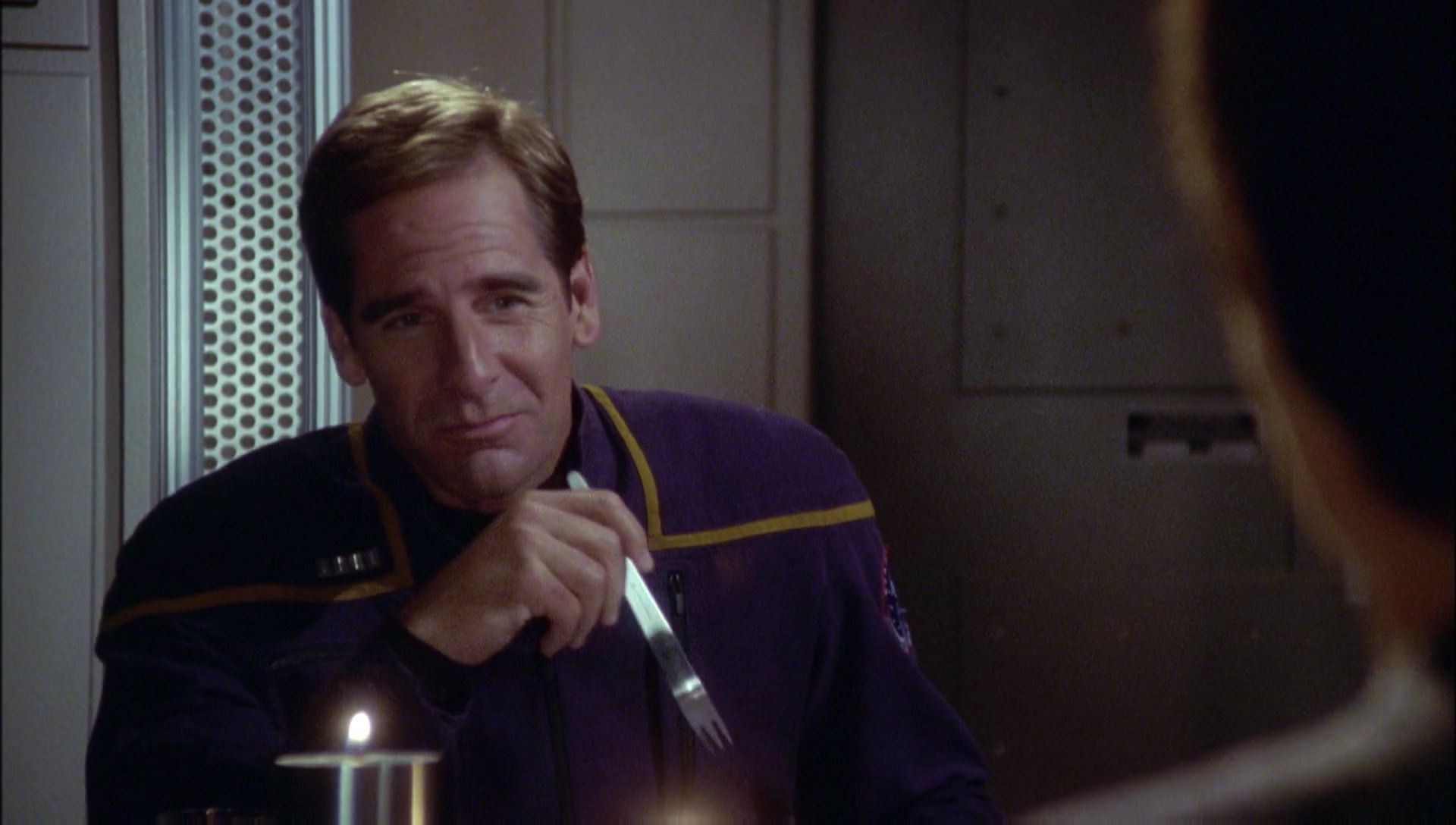 ariane179254_Enterprise_1x01-1x02_BrokenBow_1889.jpg