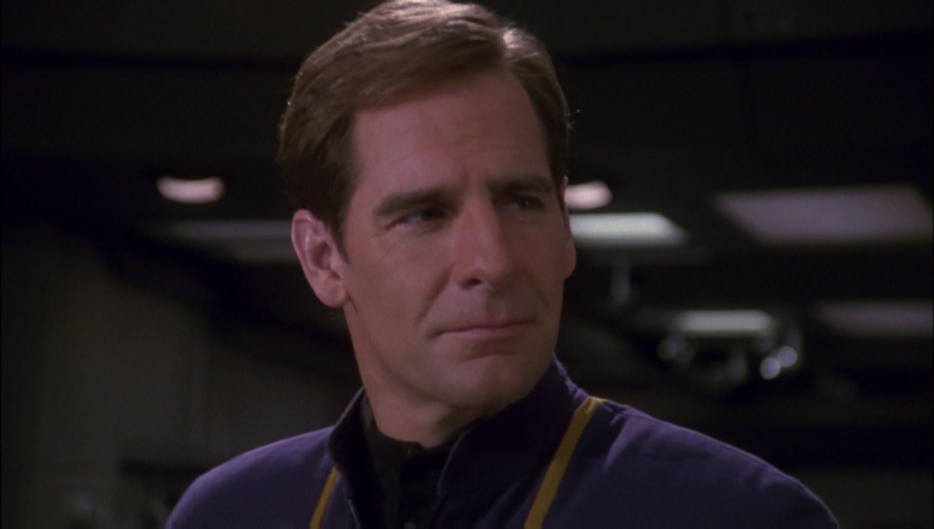 ariane179254_Enterprise_1x01-1x02_BrokenBow_1914.jpg
