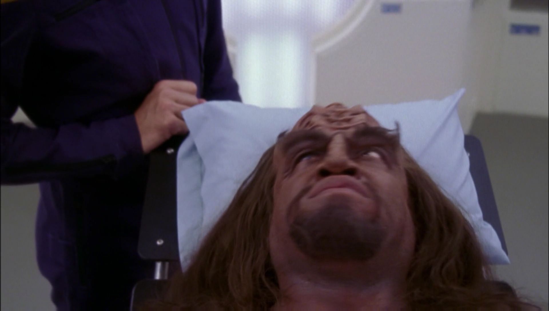ariane179254_Enterprise_1x01-1x02_BrokenBow_1966.jpg