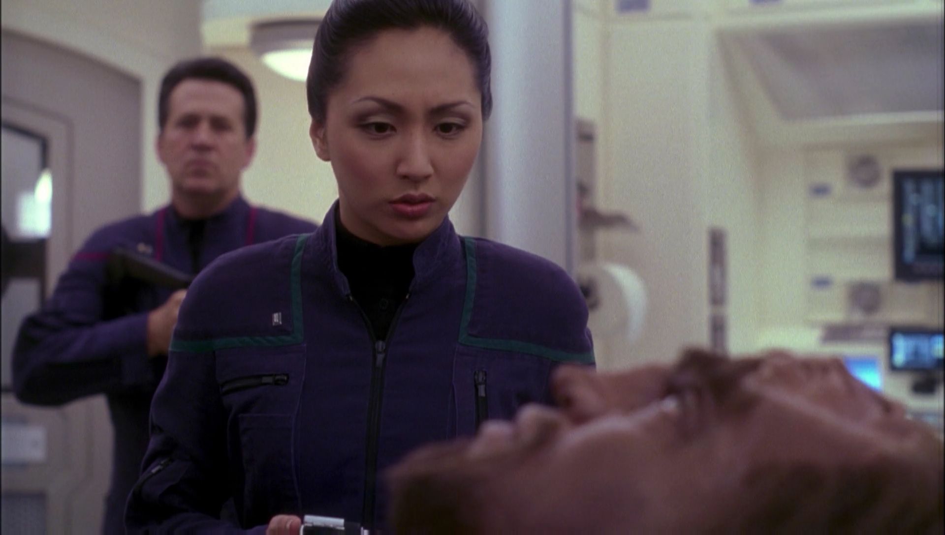 ariane179254_Enterprise_1x01-1x02_BrokenBow_1983.jpg