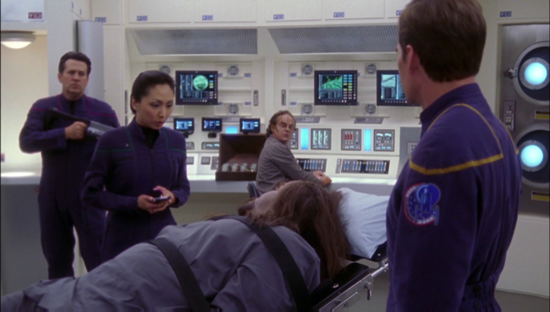 ariane179254_Enterprise_1x01-1x02_BrokenBow_1986.jpg