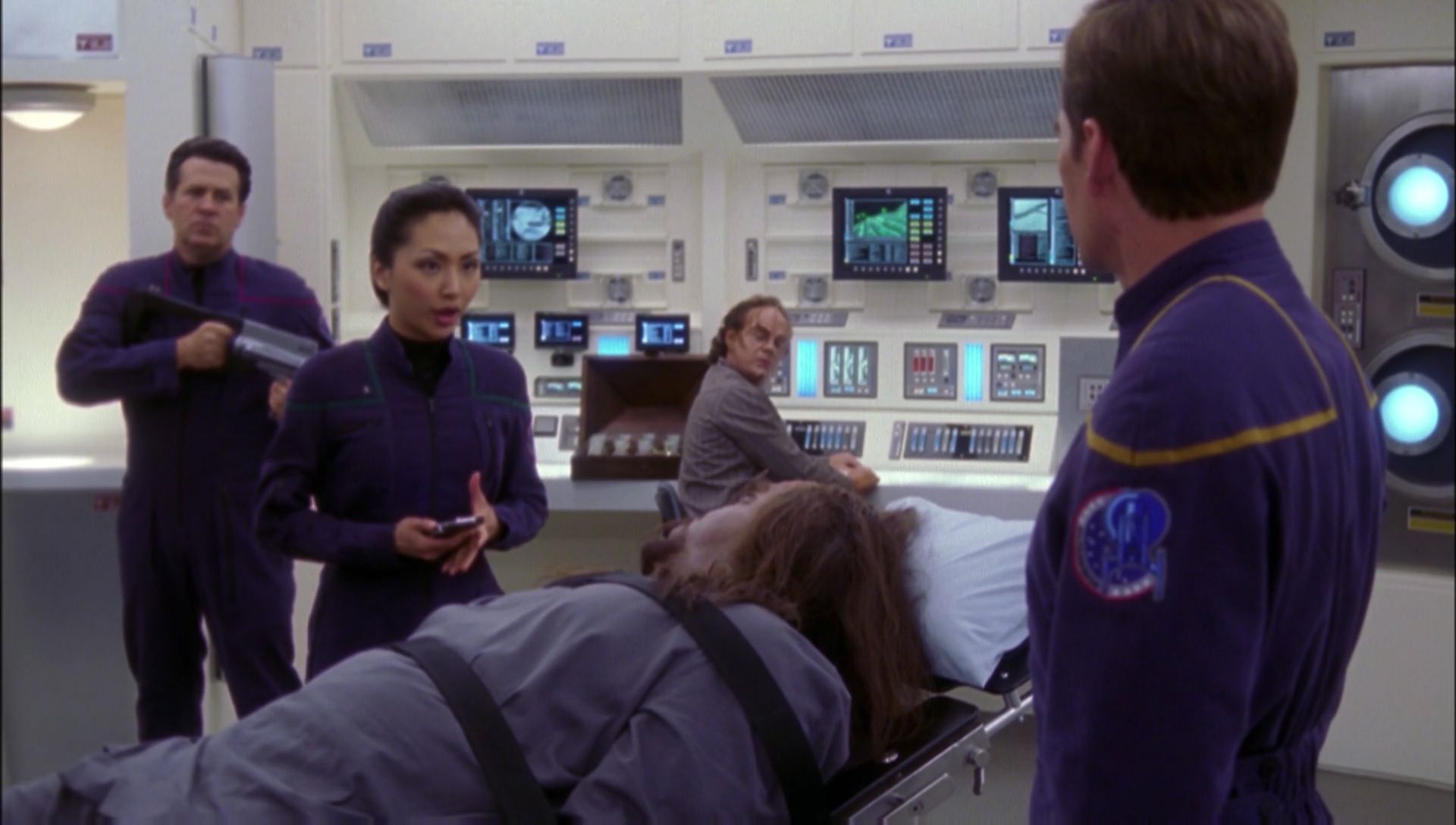 ariane179254_Enterprise_1x01-1x02_BrokenBow_1988.jpg