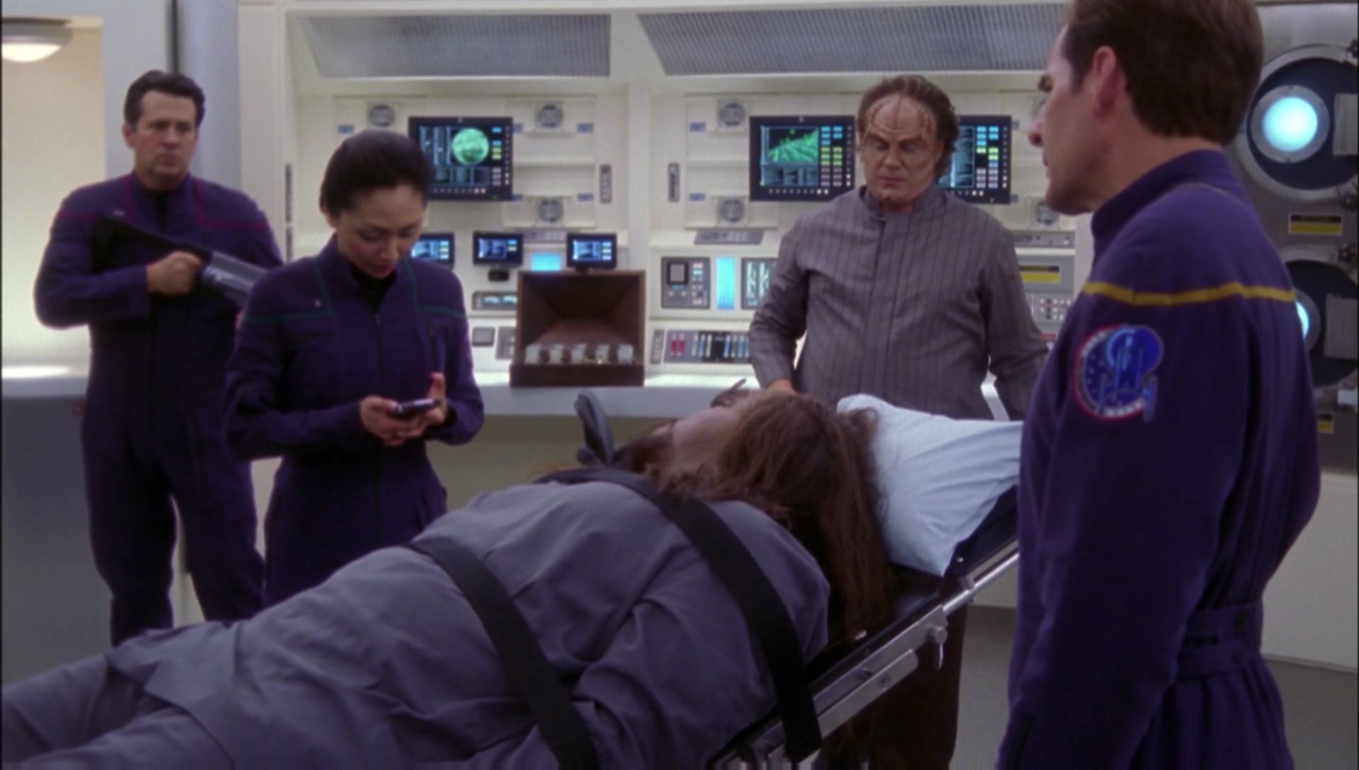 ariane179254_Enterprise_1x01-1x02_BrokenBow_2025.jpg