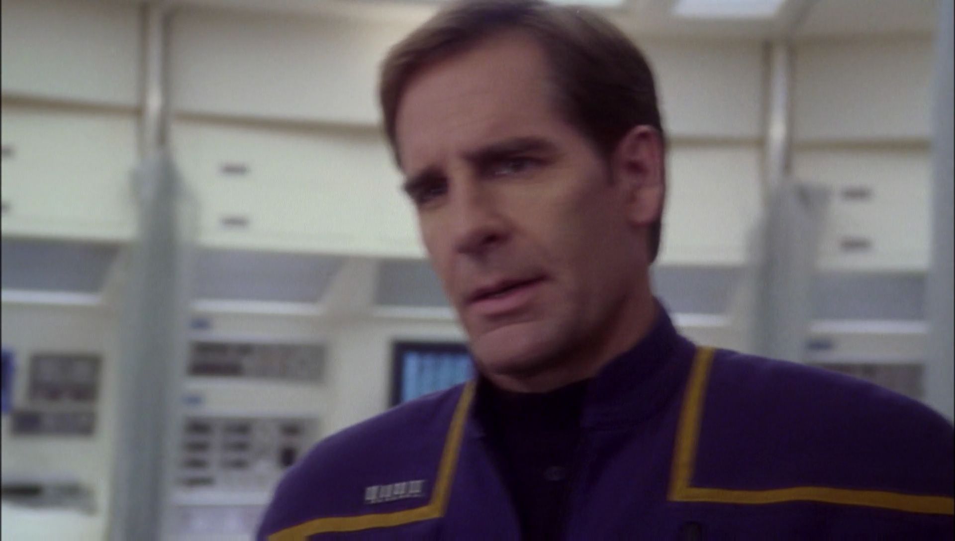 ariane179254_Enterprise_1x01-1x02_BrokenBow_2054.jpg