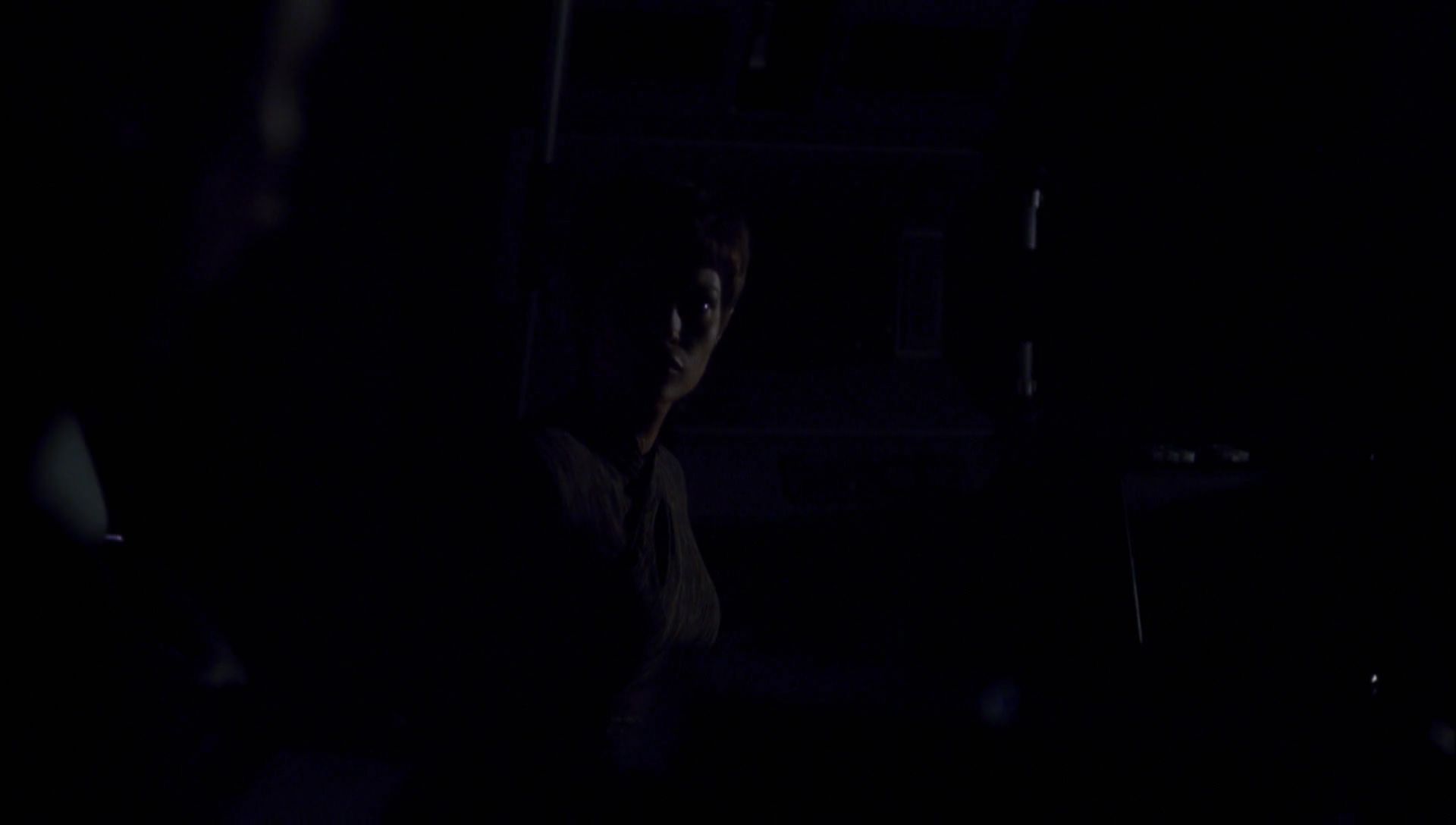 ariane179254_Enterprise_1x01-1x02_BrokenBow_2079.jpg