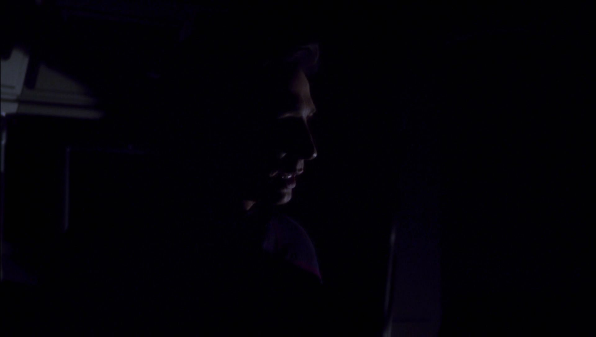 ariane179254_Enterprise_1x01-1x02_BrokenBow_2082.jpg