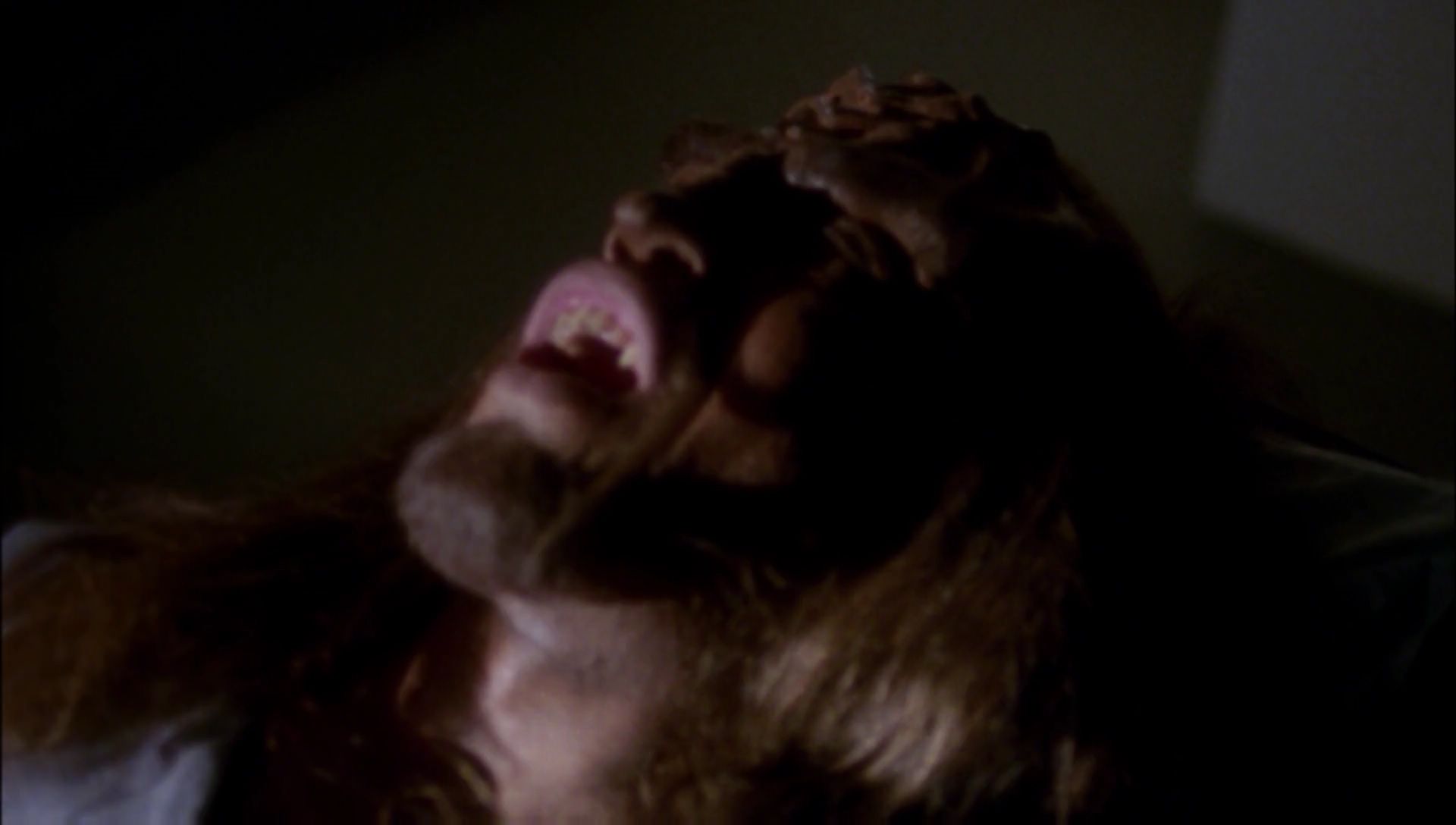 ariane179254_Enterprise_1x01-1x02_BrokenBow_2107.jpg
