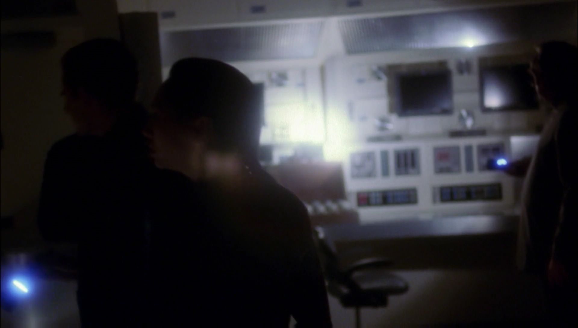 ariane179254_Enterprise_1x01-1x02_BrokenBow_2111.jpg