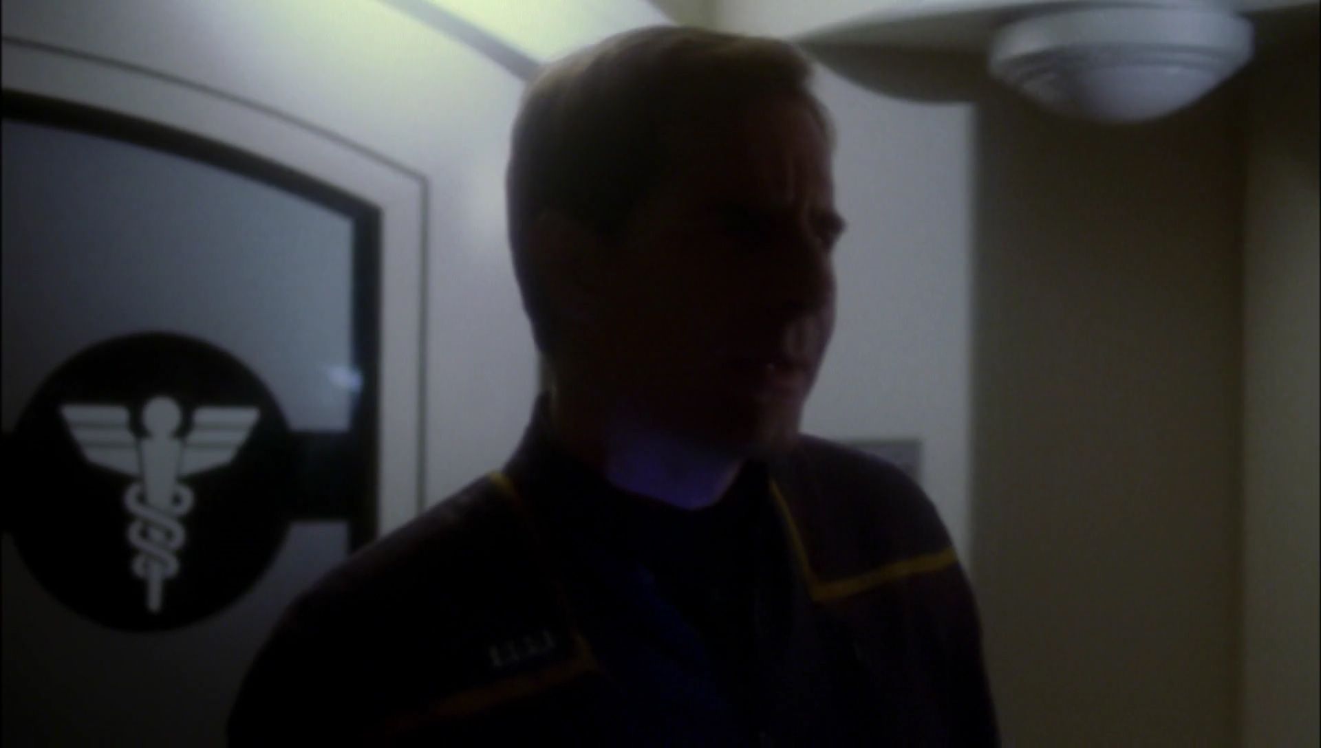 ariane179254_Enterprise_1x01-1x02_BrokenBow_2120.jpg