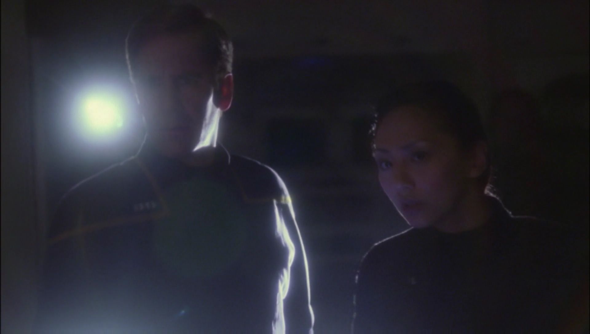 ariane179254_Enterprise_1x01-1x02_BrokenBow_2130.jpg