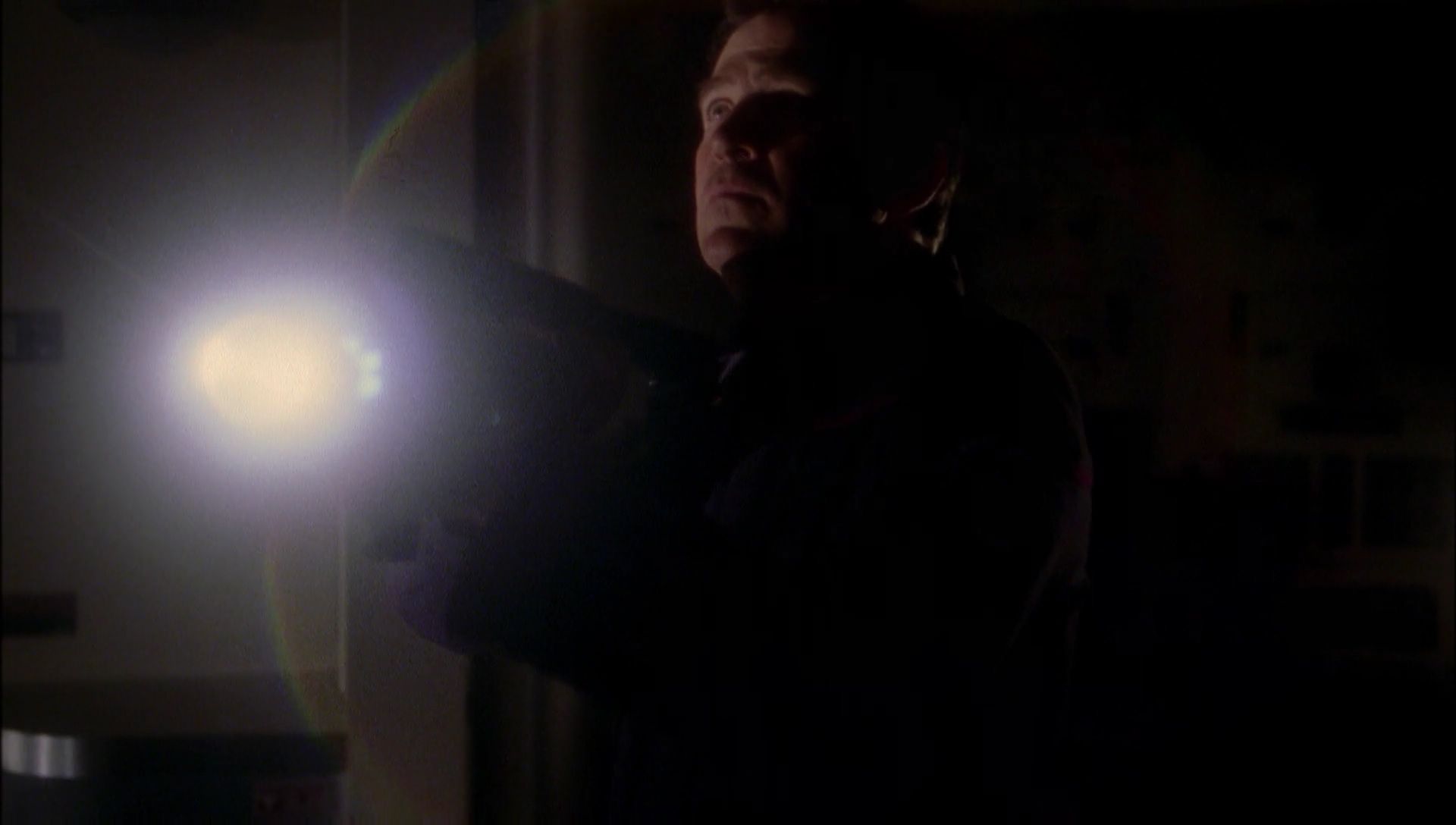 ariane179254_Enterprise_1x01-1x02_BrokenBow_2135.jpg