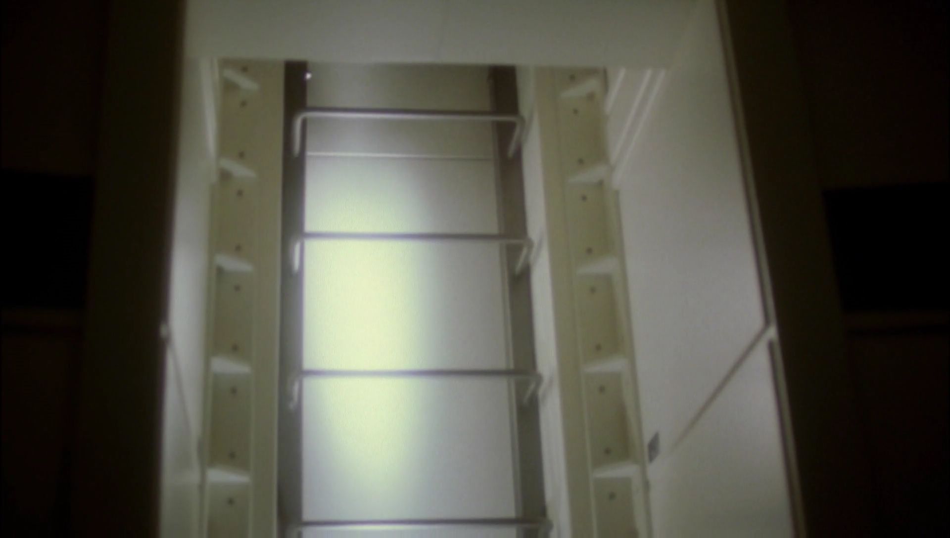 ariane179254_Enterprise_1x01-1x02_BrokenBow_2139.jpg