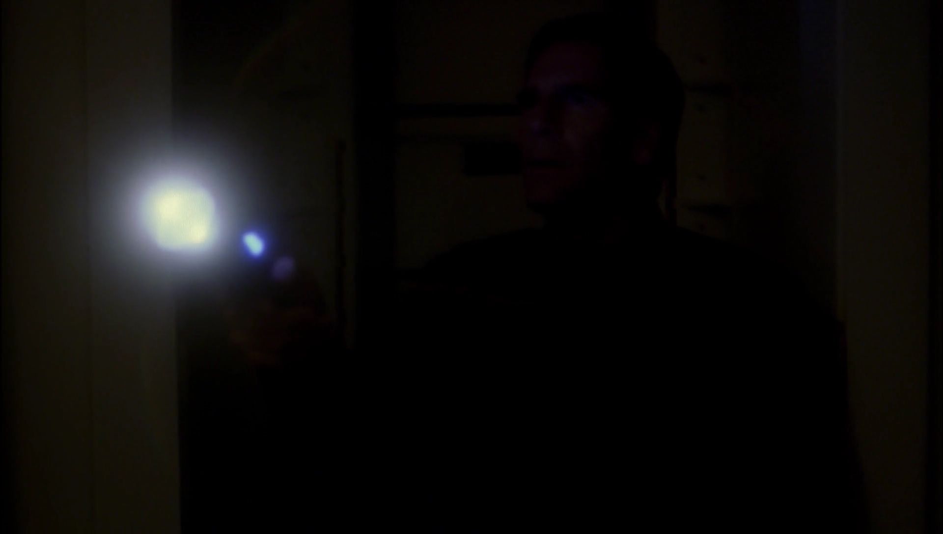 ariane179254_Enterprise_1x01-1x02_BrokenBow_2146.jpg