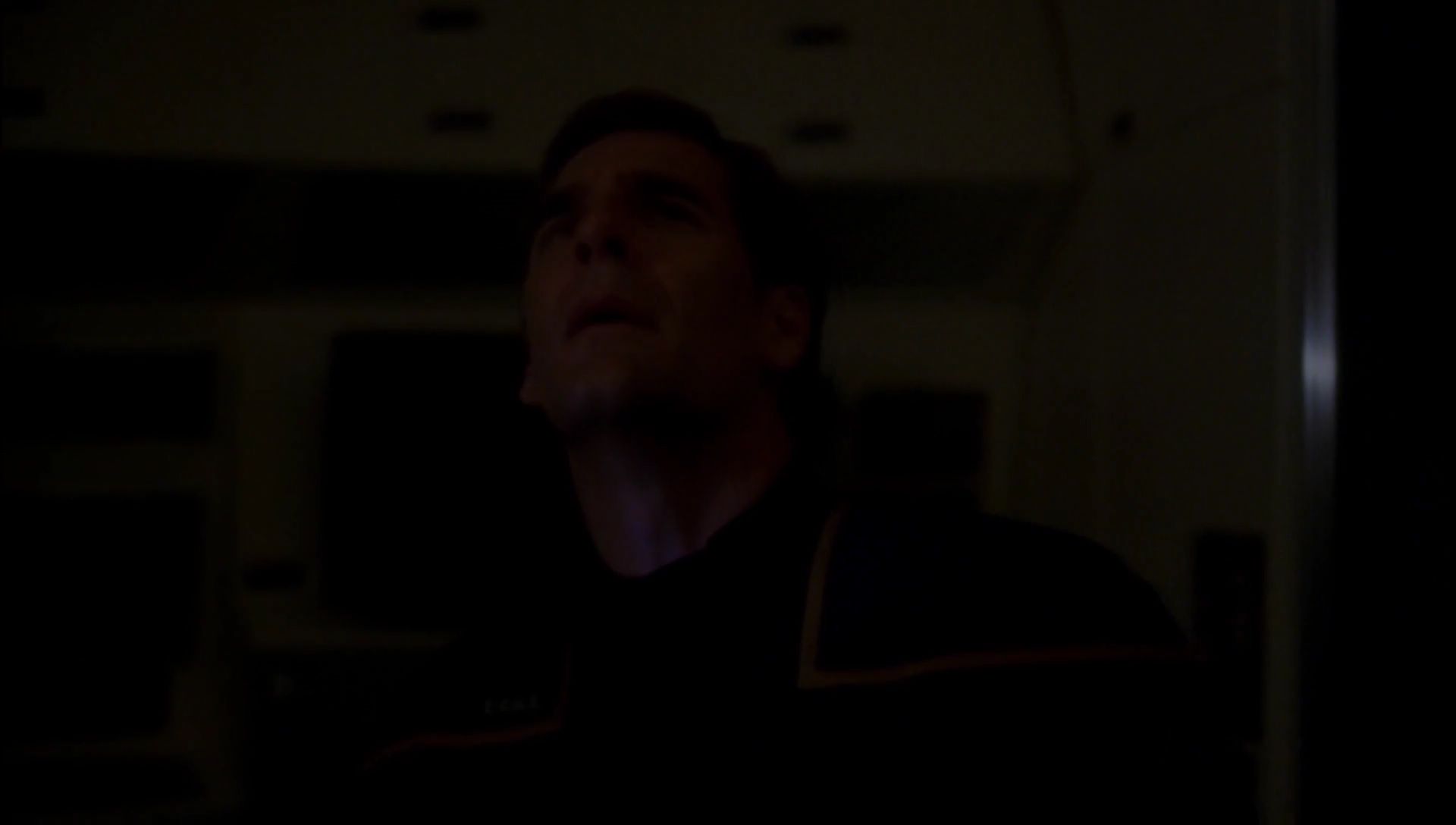 ariane179254_Enterprise_1x01-1x02_BrokenBow_2163.jpg