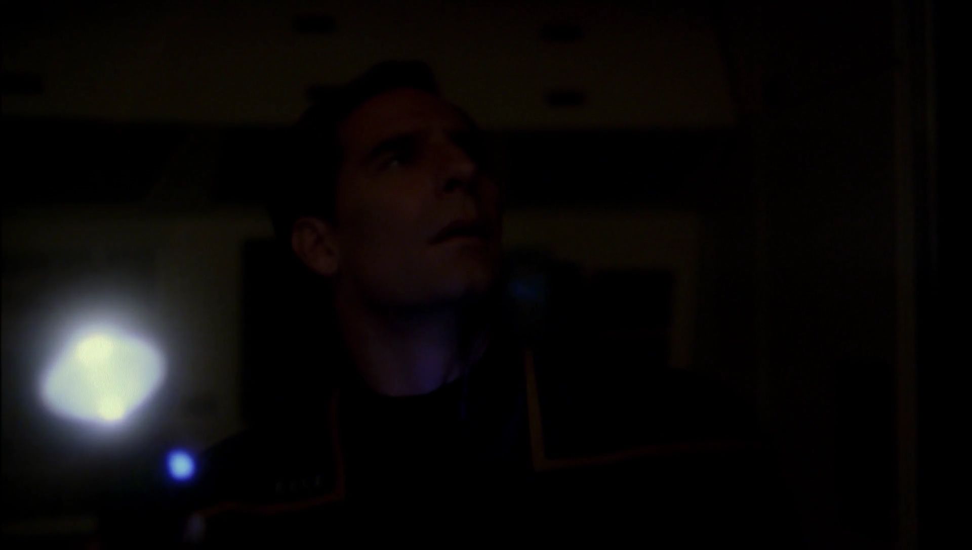 ariane179254_Enterprise_1x01-1x02_BrokenBow_2164.jpg