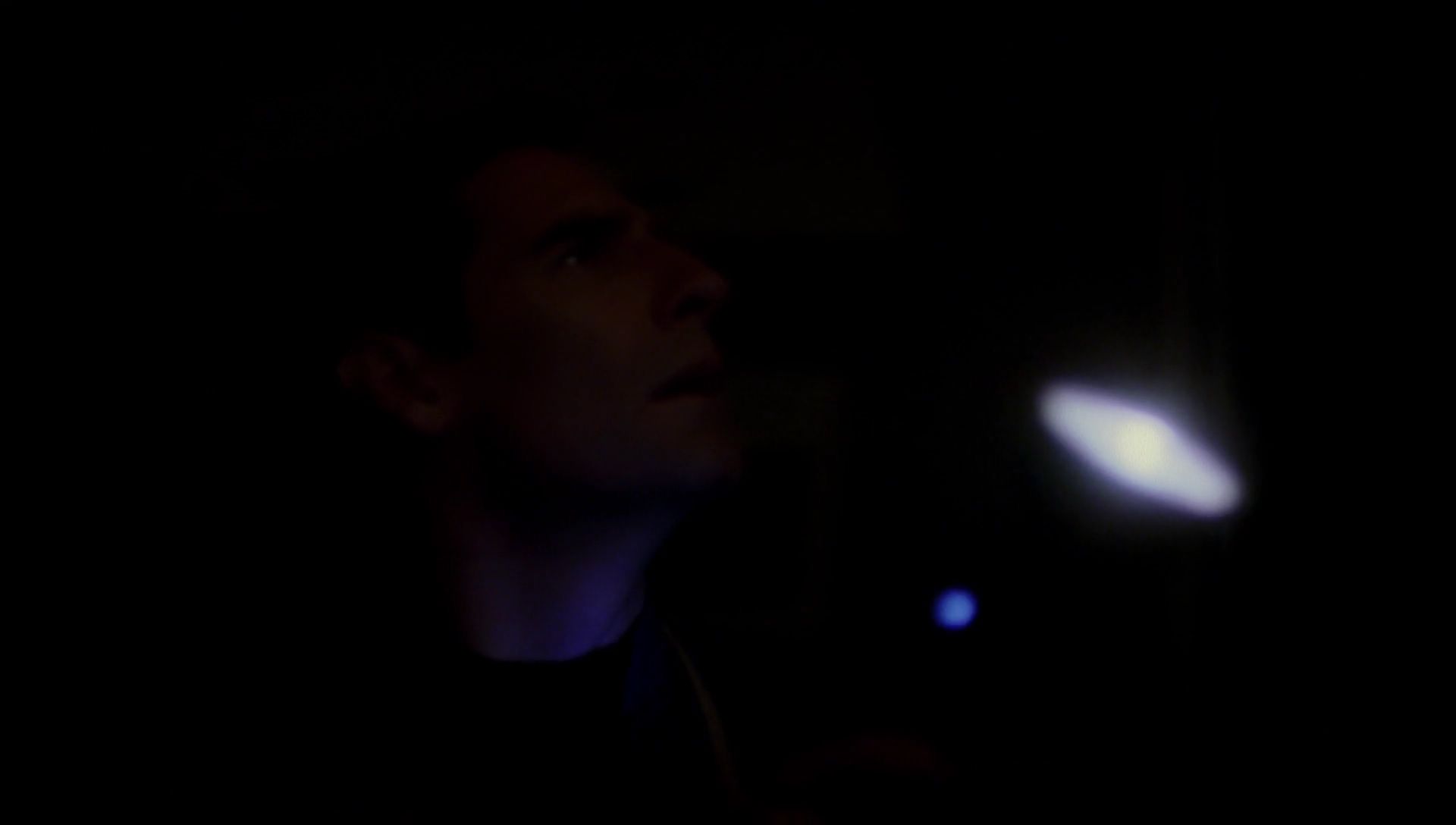 ariane179254_Enterprise_1x01-1x02_BrokenBow_2165.jpg