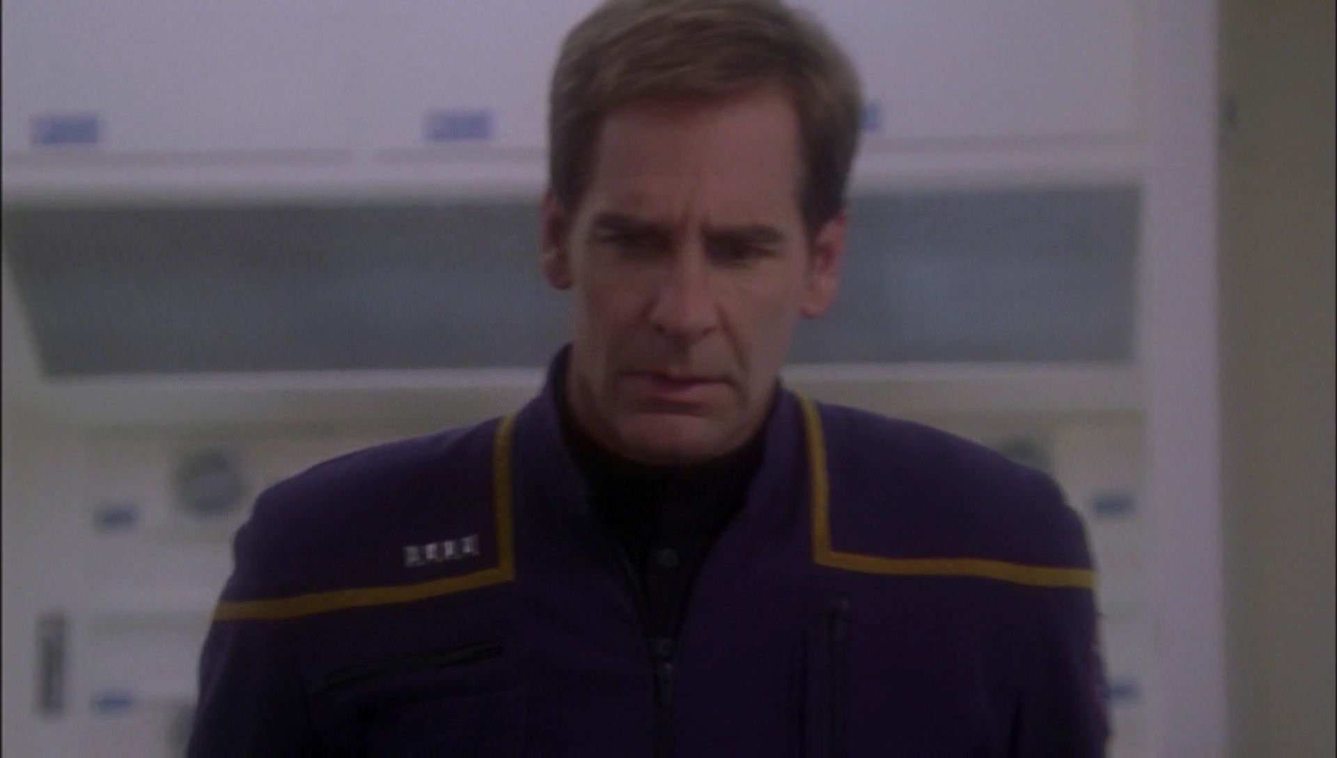 ariane179254_Enterprise_1x01-1x02_BrokenBow_2217.jpg