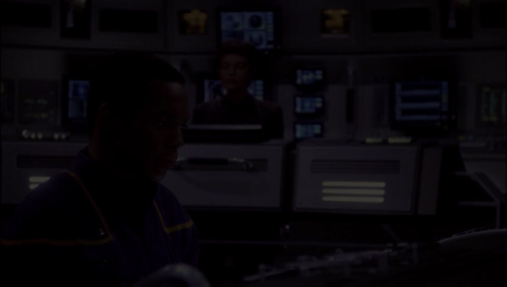 ariane179254_Enterprise_1x01-1x02_BrokenBow_2223.jpg