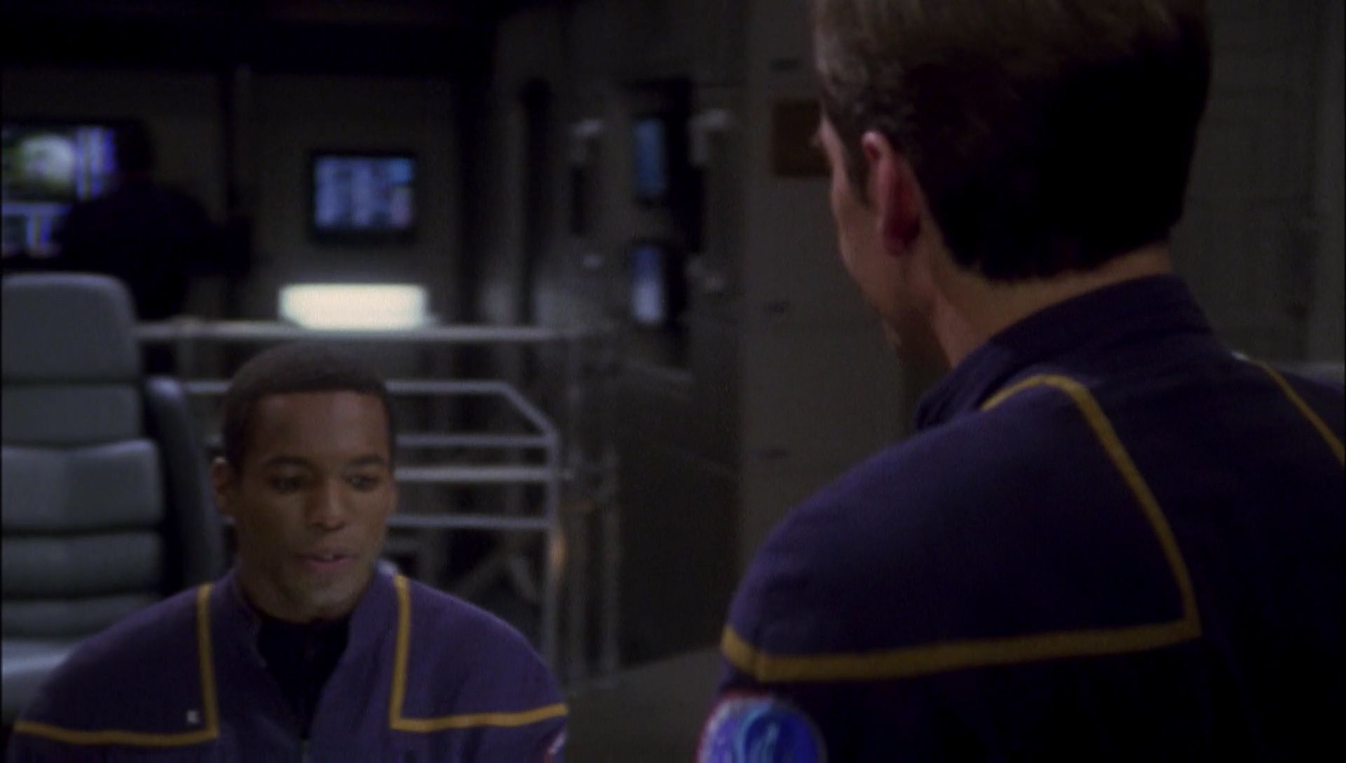 ariane179254_Enterprise_1x01-1x02_BrokenBow_2229.jpg