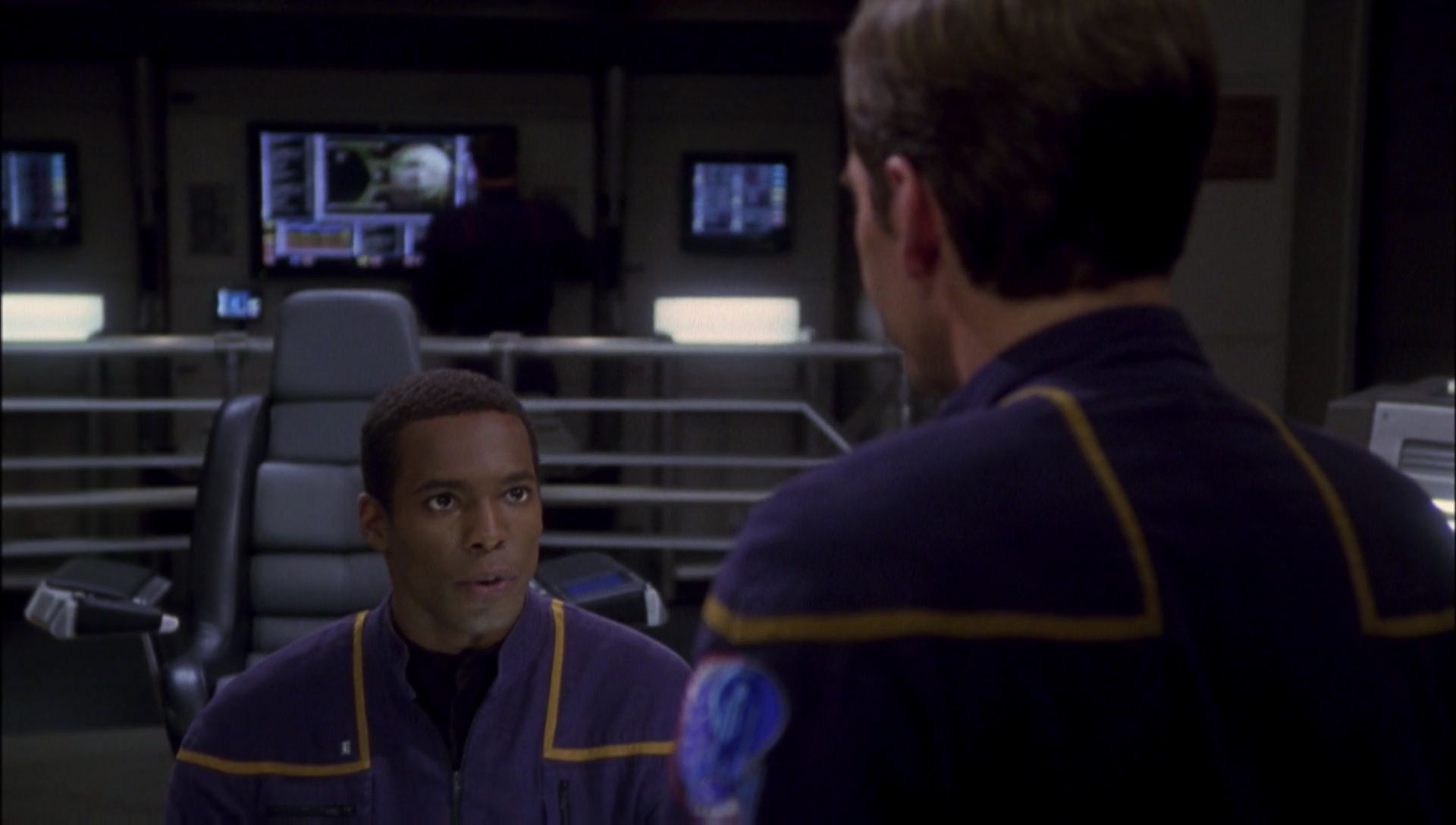 ariane179254_Enterprise_1x01-1x02_BrokenBow_2231.jpg