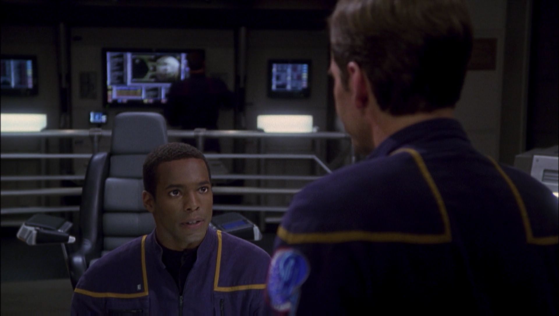 ariane179254_Enterprise_1x01-1x02_BrokenBow_2232.jpg