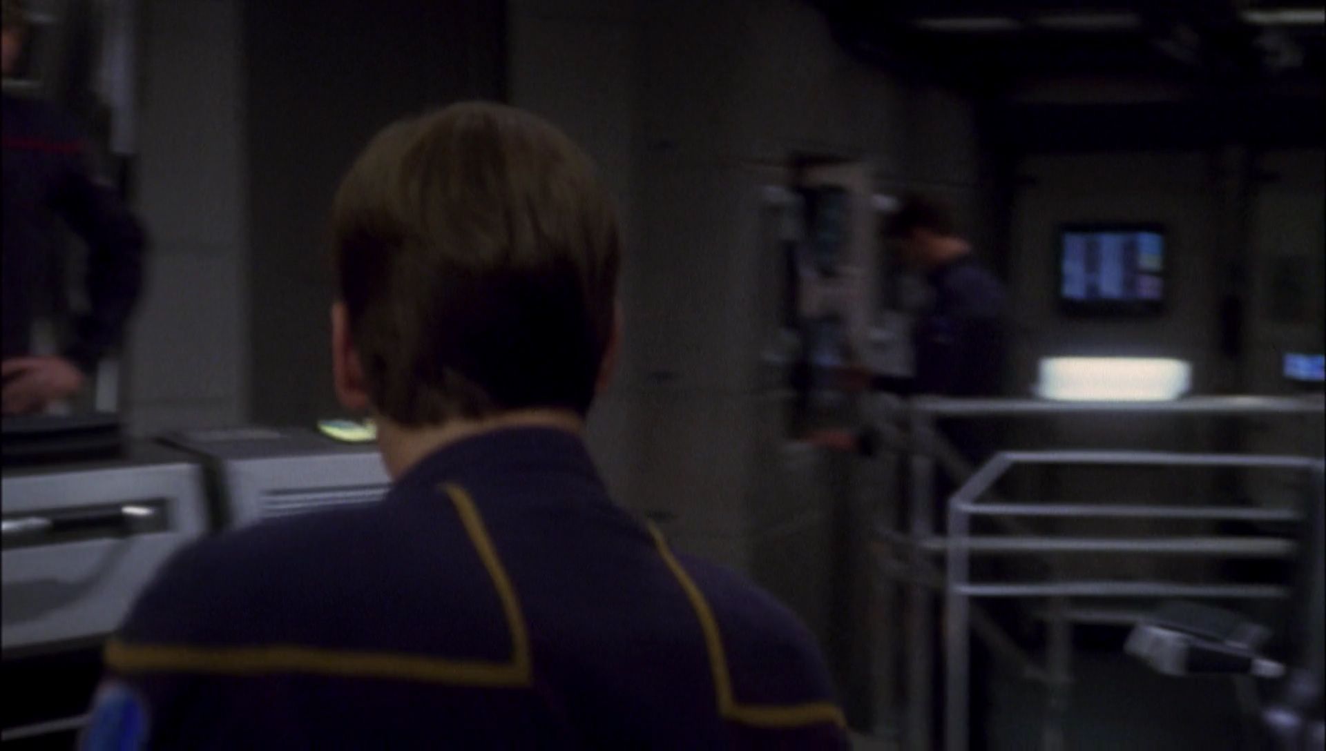 ariane179254_Enterprise_1x01-1x02_BrokenBow_2234.jpg