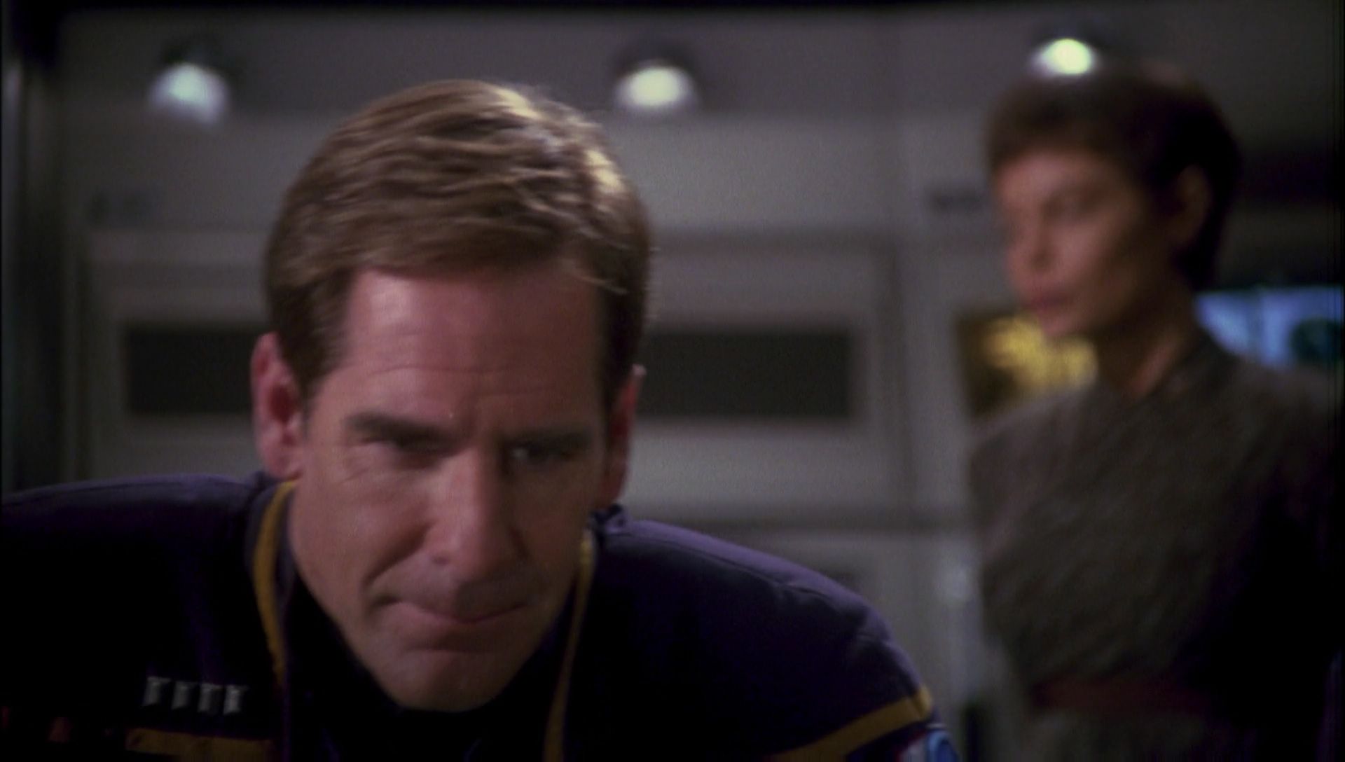 ariane179254_Enterprise_1x01-1x02_BrokenBow_2274.jpg
