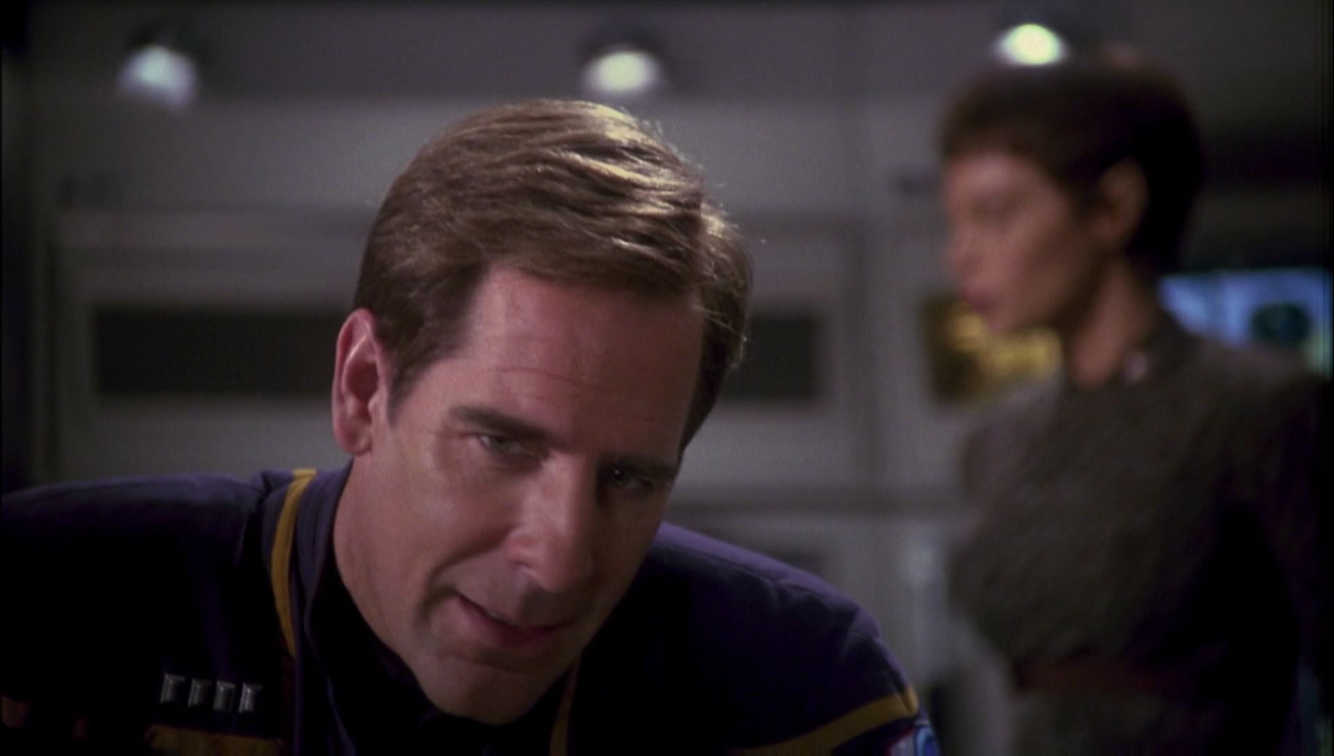 ariane179254_Enterprise_1x01-1x02_BrokenBow_2275.jpg