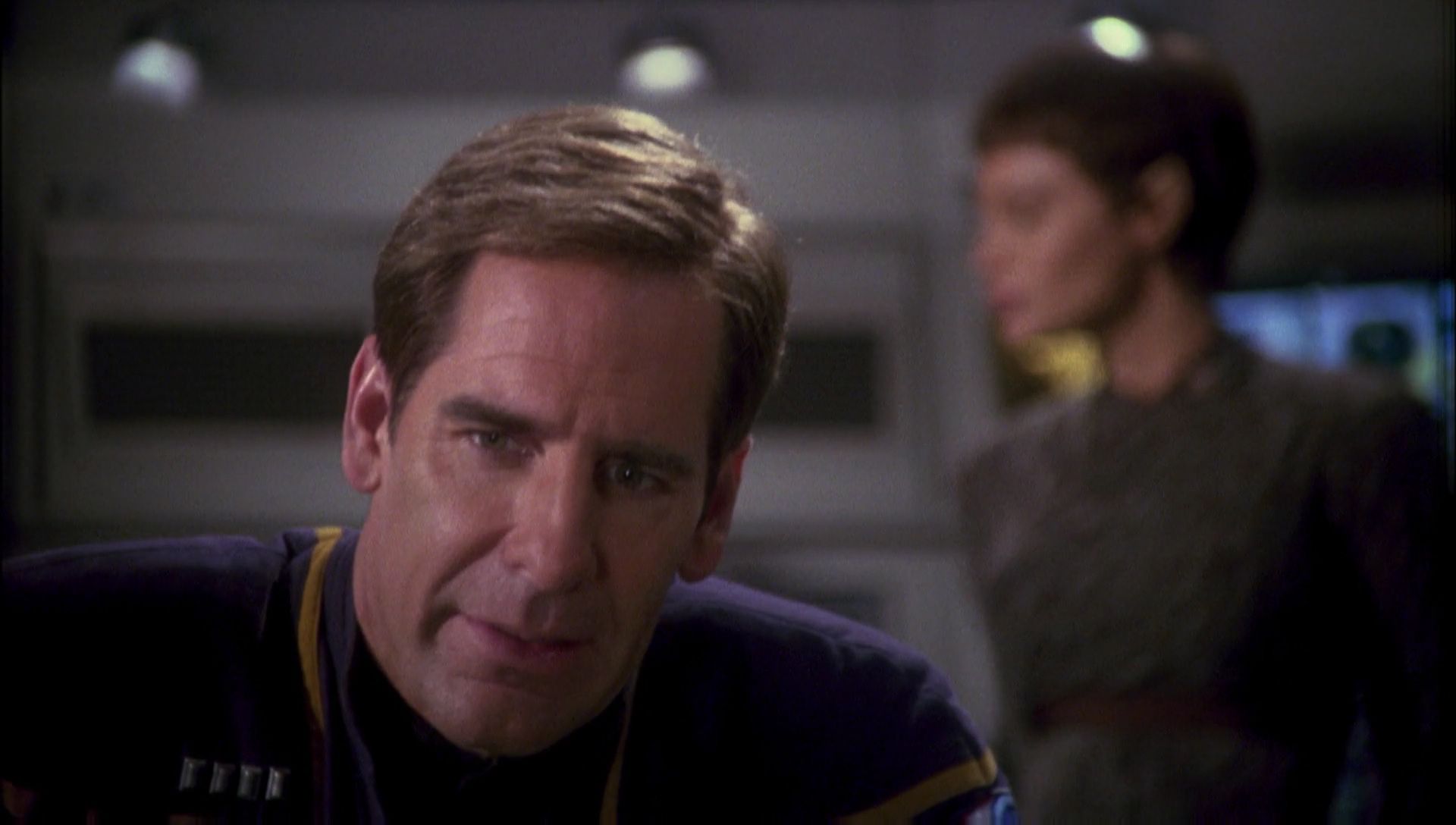 ariane179254_Enterprise_1x01-1x02_BrokenBow_2276.jpg