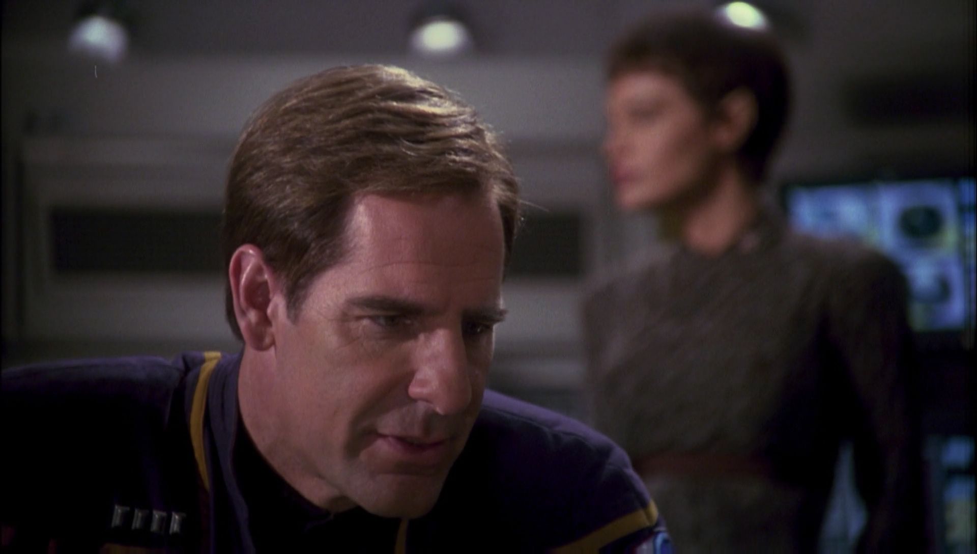 ariane179254_Enterprise_1x01-1x02_BrokenBow_2277.jpg