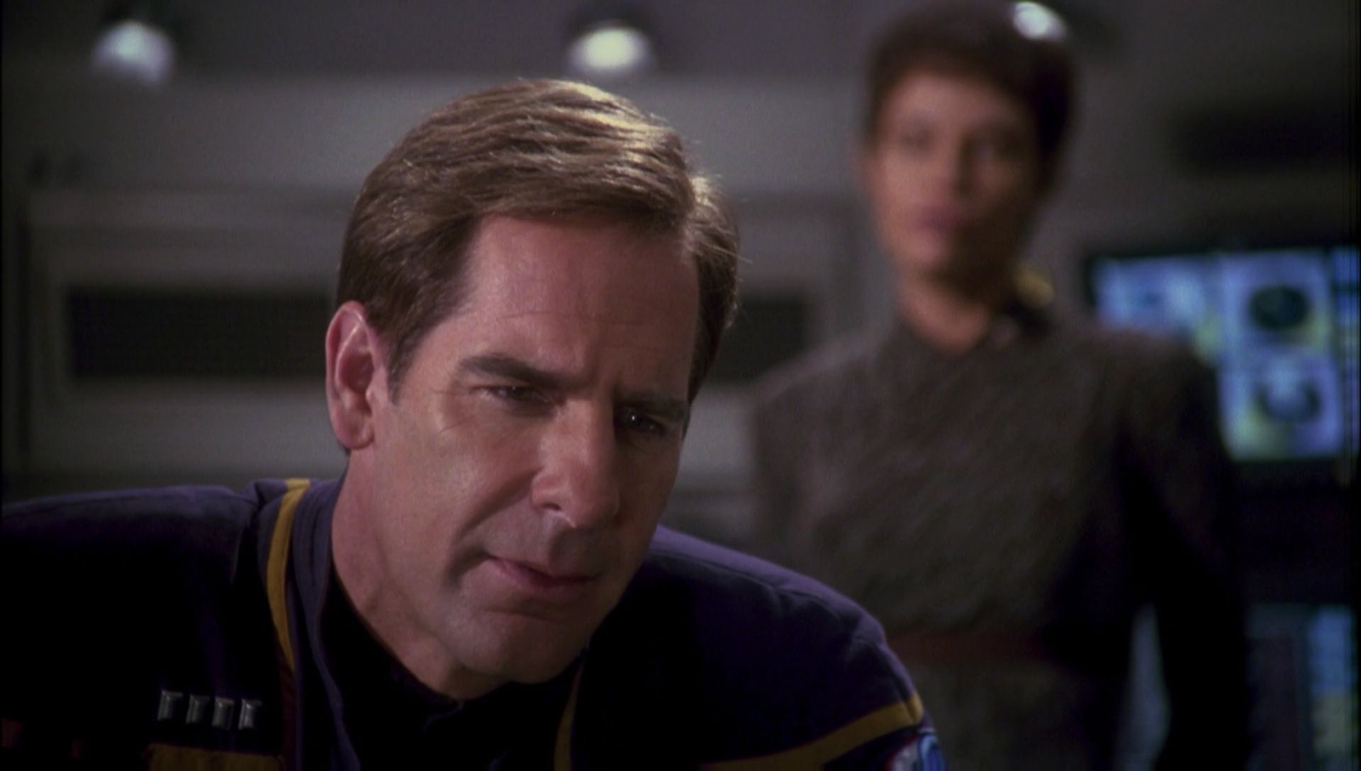 ariane179254_Enterprise_1x01-1x02_BrokenBow_2280.jpg