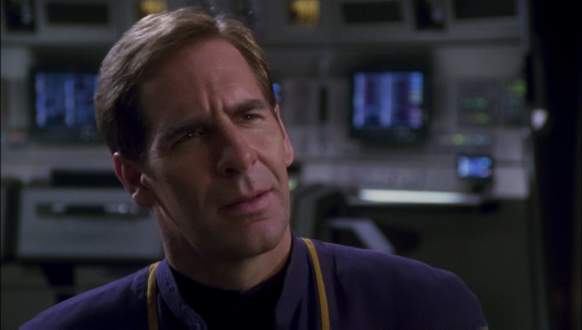 ariane179254_Enterprise_1x01-1x02_BrokenBow_2296.jpg