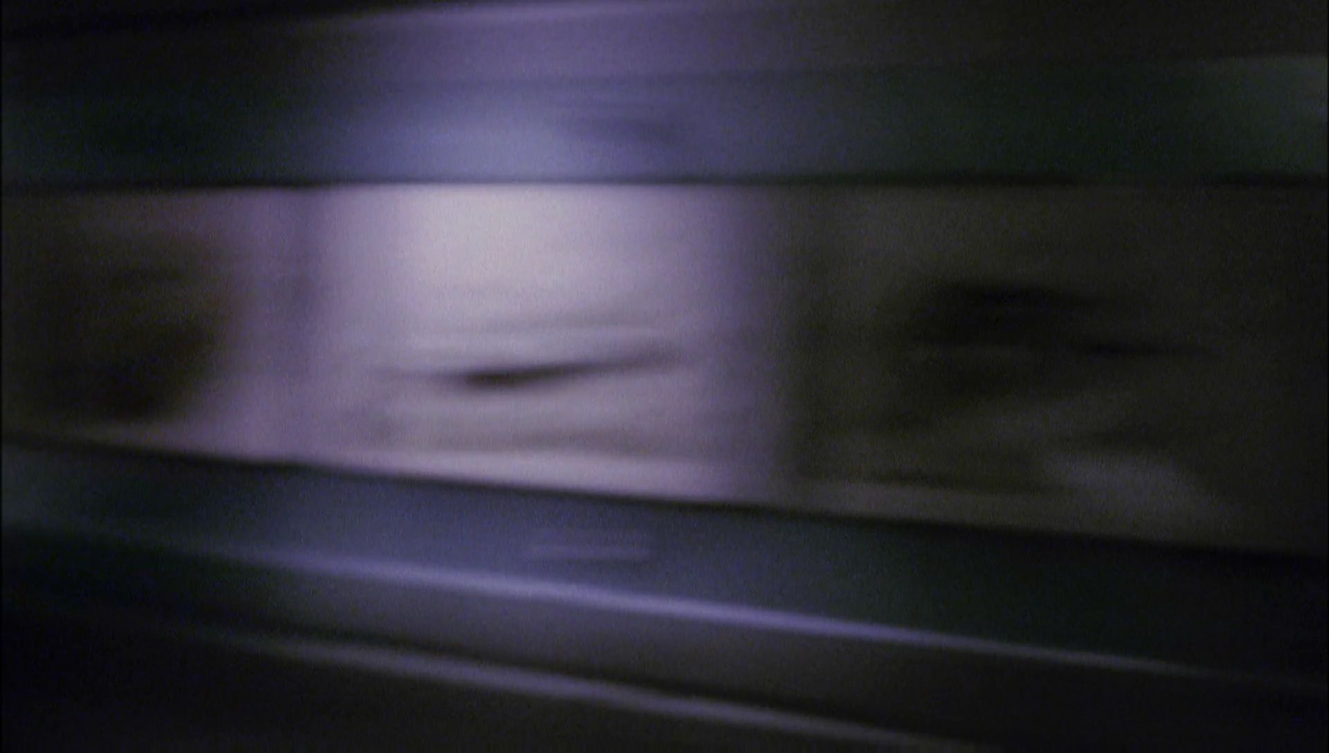 ariane179254_Enterprise_1x01-1x02_BrokenBow_2309.jpg