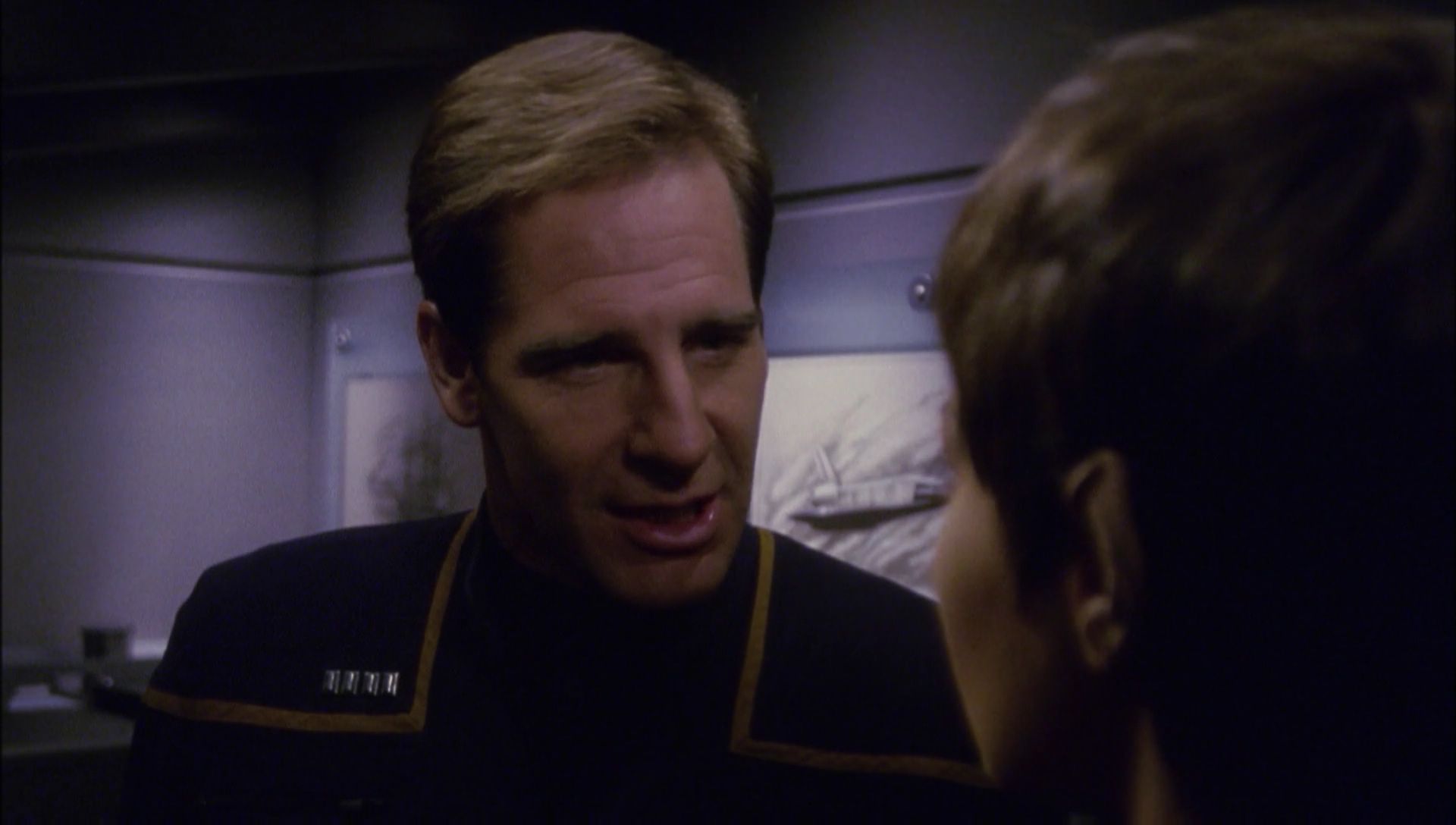ariane179254_Enterprise_1x01-1x02_BrokenBow_2336.jpg
