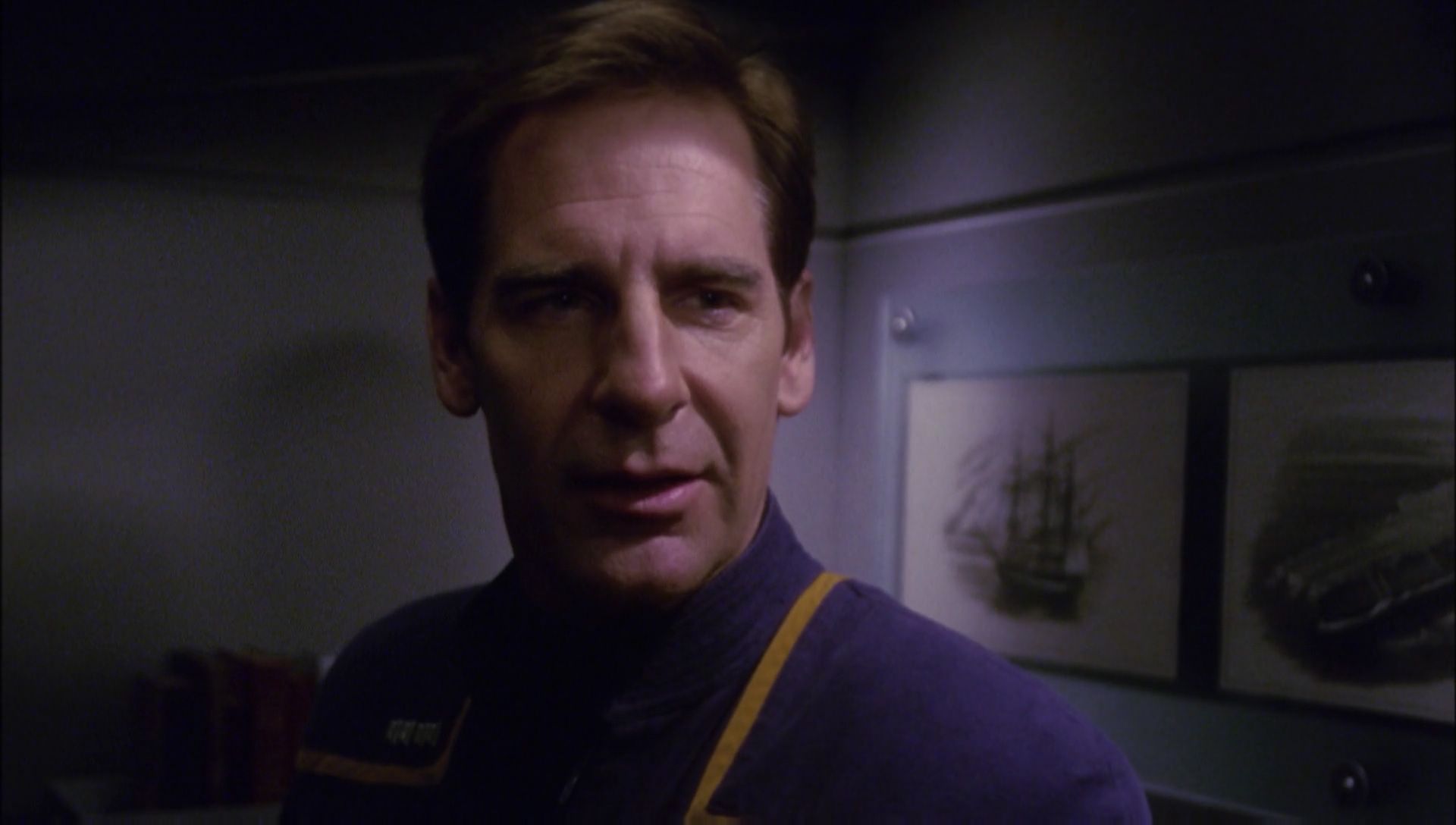 ariane179254_Enterprise_1x01-1x02_BrokenBow_2353.jpg
