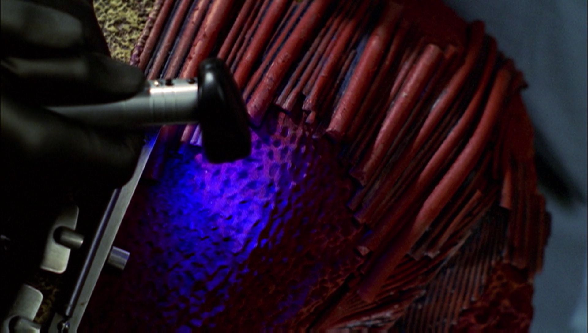 ariane179254_Enterprise_1x01-1x02_BrokenBow_2421.jpg