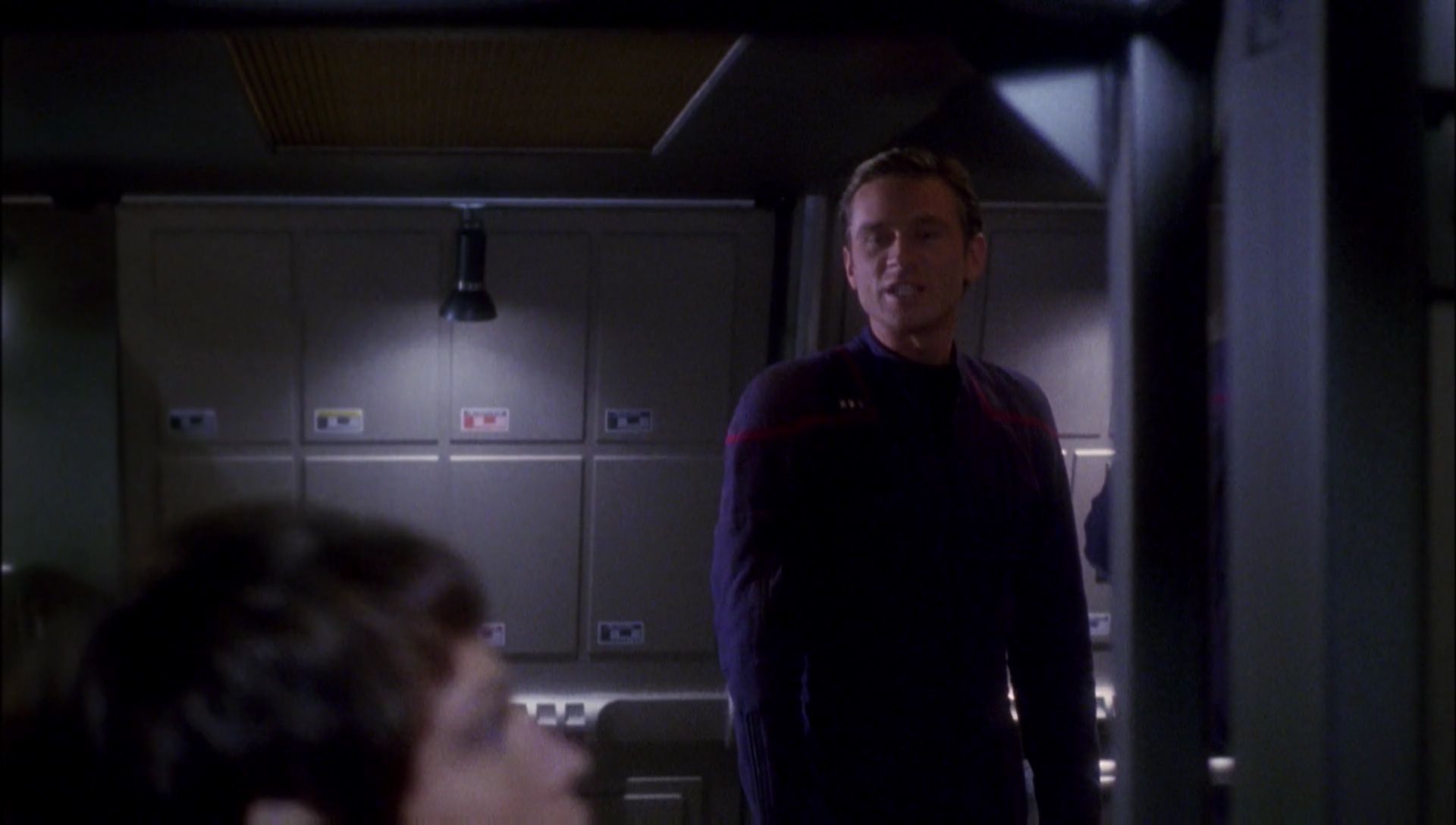 ariane179254_Enterprise_1x01-1x02_BrokenBow_2482.jpg