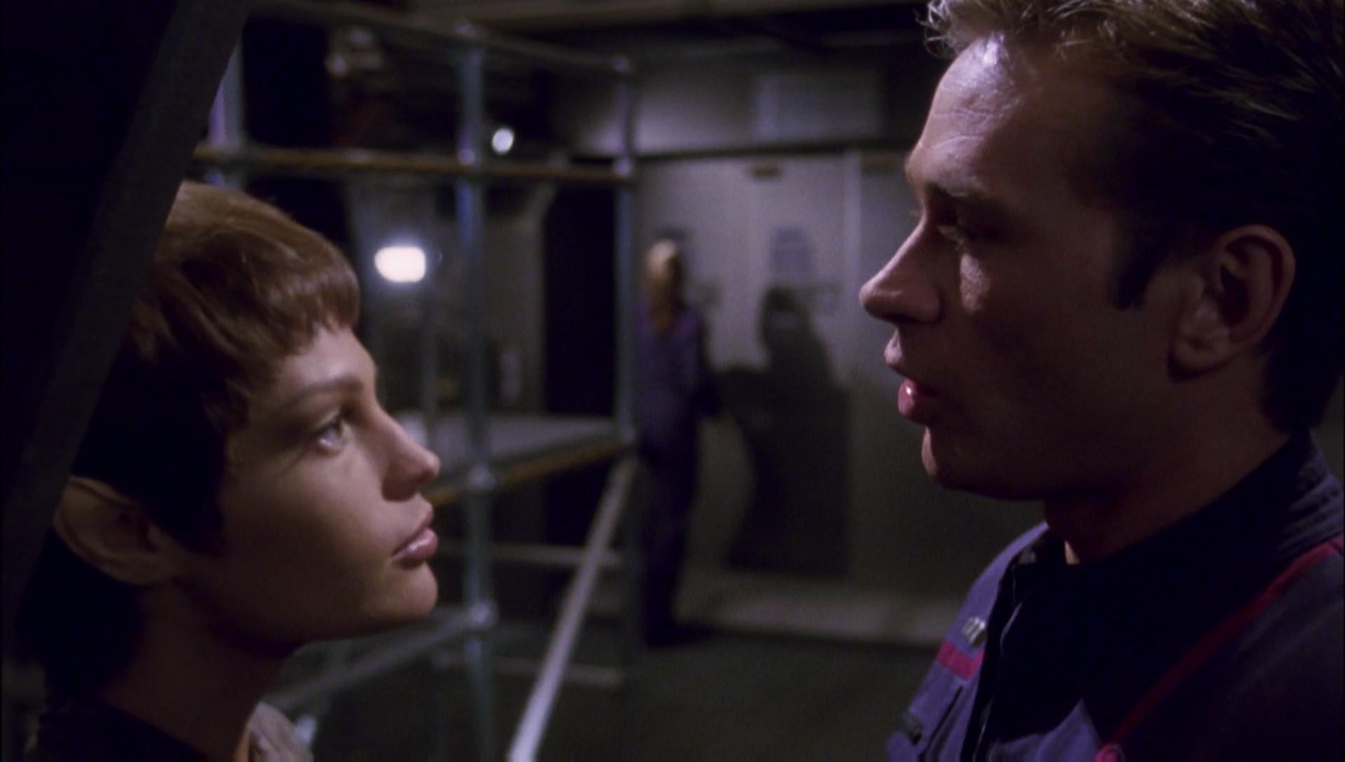 ariane179254_Enterprise_1x01-1x02_BrokenBow_2503.jpg