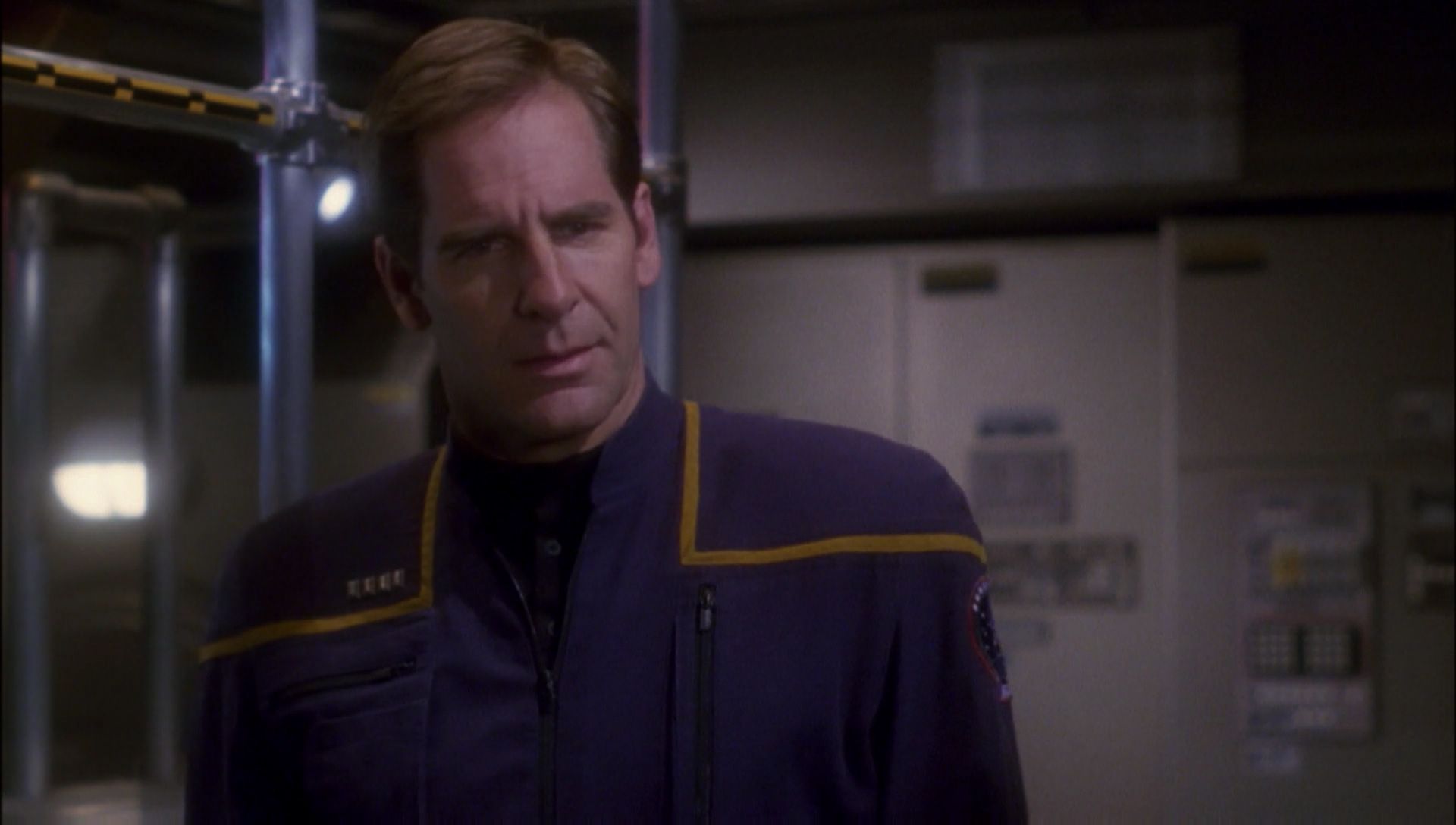 ariane179254_Enterprise_1x01-1x02_BrokenBow_2517.jpg