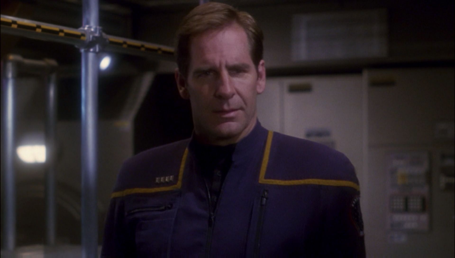 ariane179254_Enterprise_1x01-1x02_BrokenBow_2518.jpg