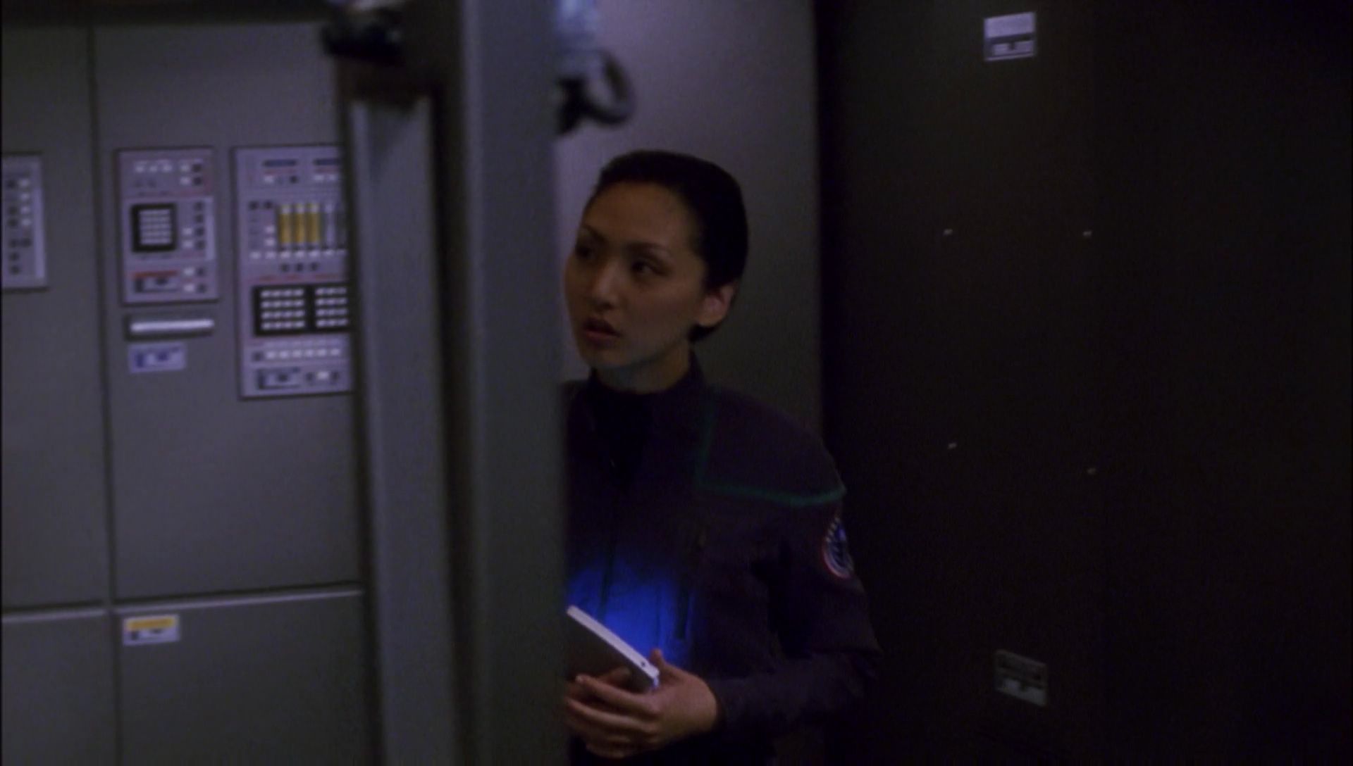 ariane179254_Enterprise_1x01-1x02_BrokenBow_2526.jpg