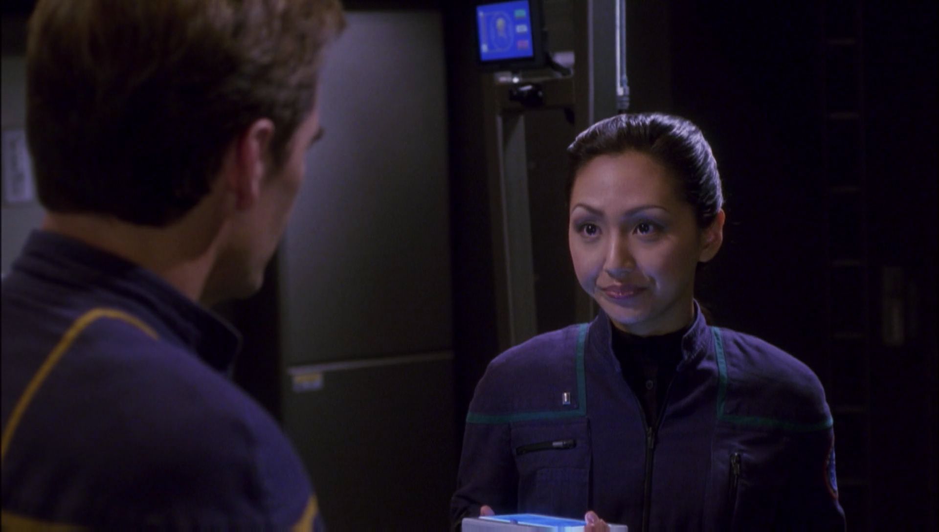 ariane179254_Enterprise_1x01-1x02_BrokenBow_2539.jpg