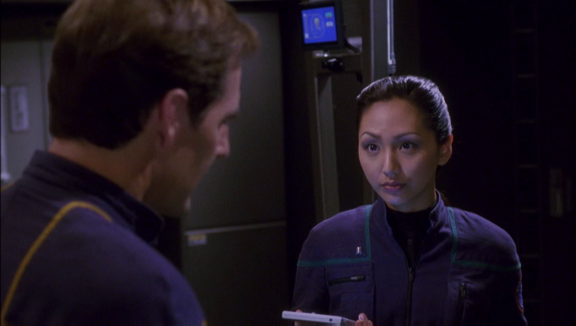 ariane179254_Enterprise_1x01-1x02_BrokenBow_2542.jpg