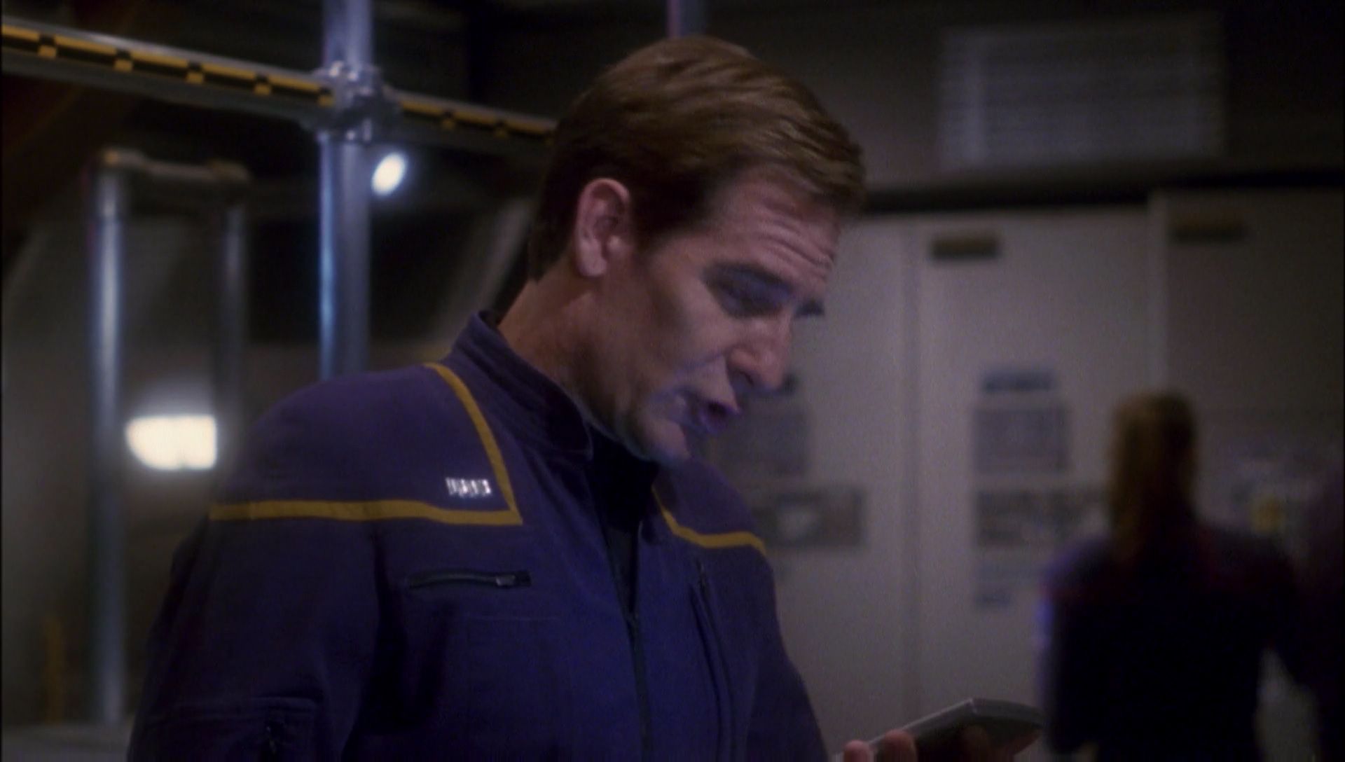 ariane179254_Enterprise_1x01-1x02_BrokenBow_2564.jpg