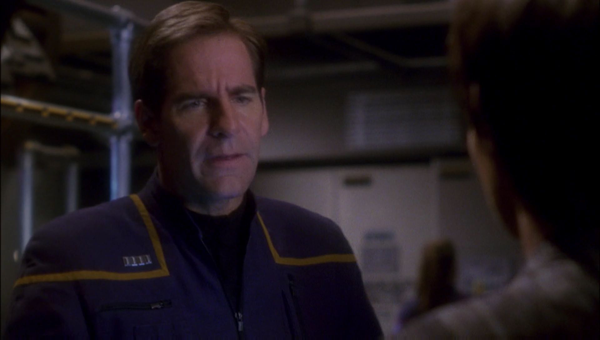 ariane179254_Enterprise_1x01-1x02_BrokenBow_2570.jpg