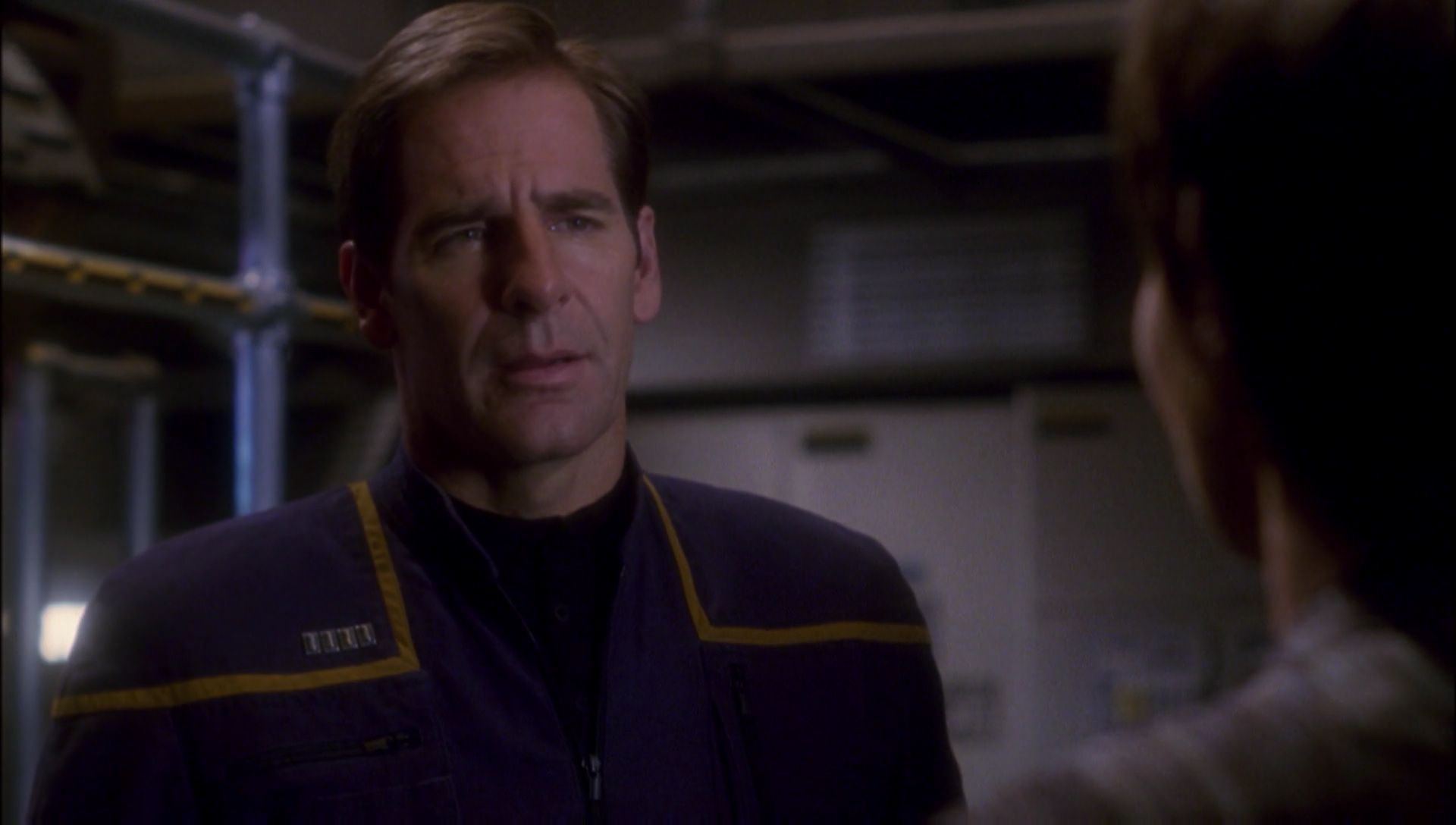 ariane179254_Enterprise_1x01-1x02_BrokenBow_2584.jpg