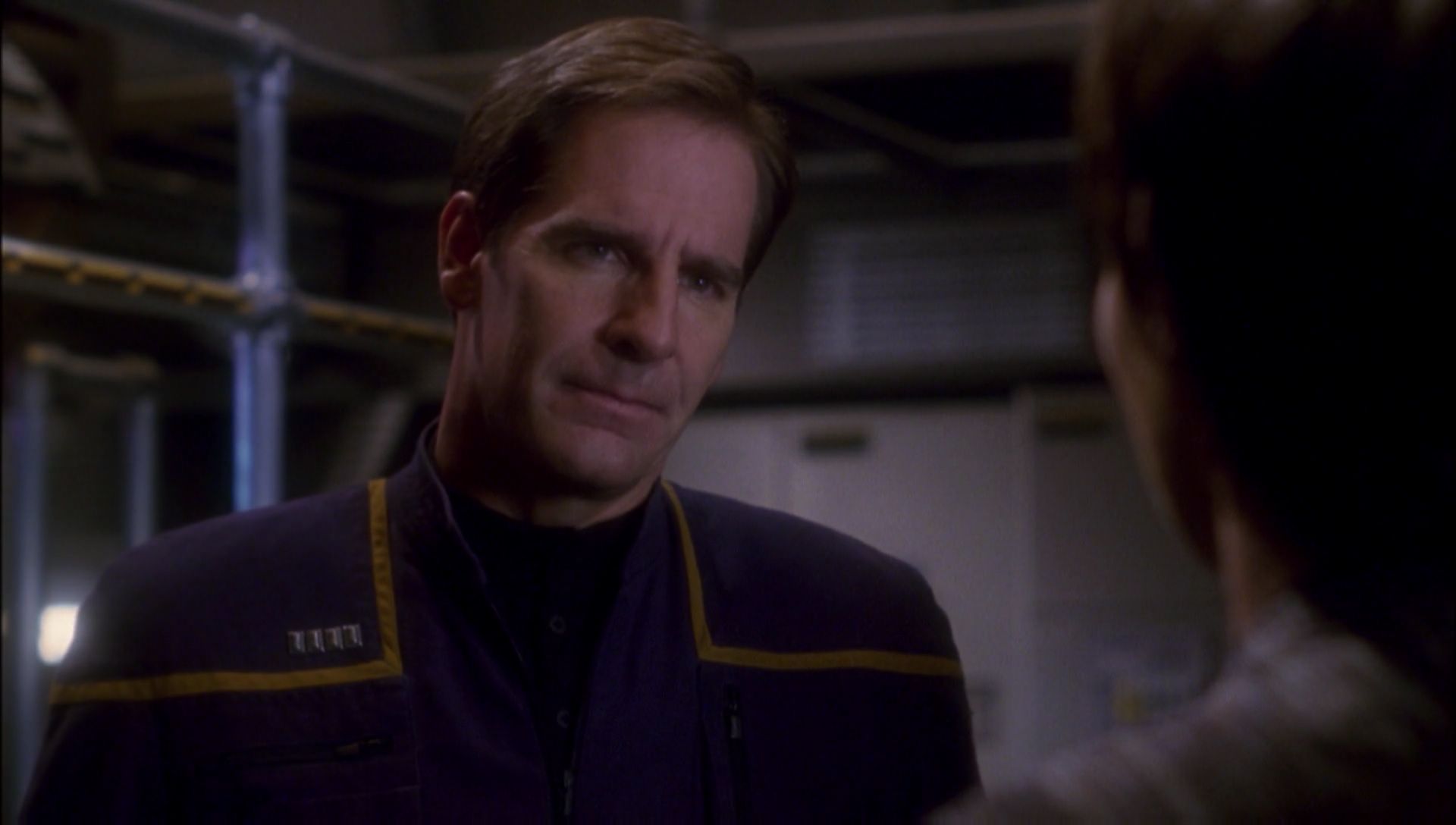 ariane179254_Enterprise_1x01-1x02_BrokenBow_2601.jpg