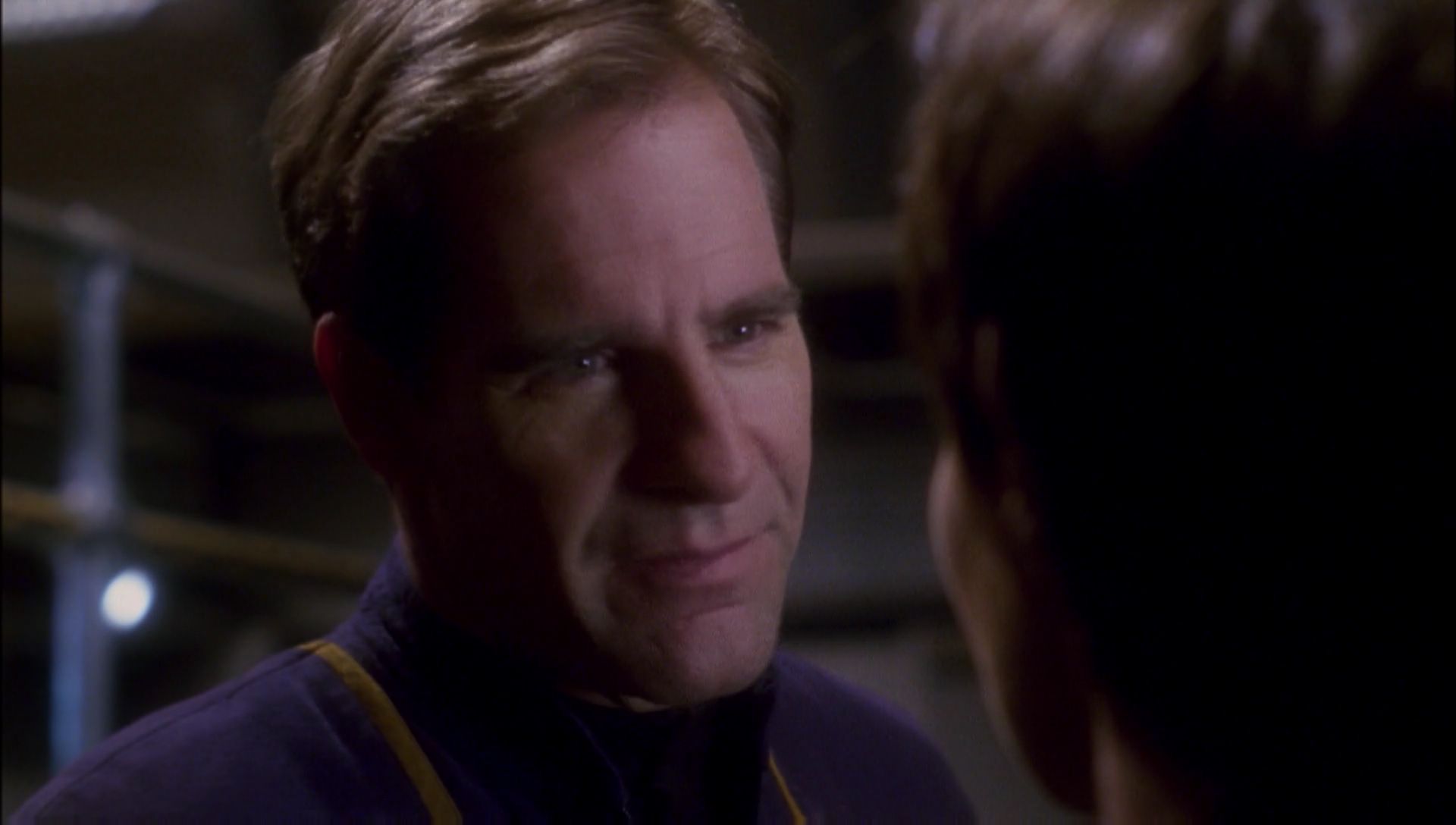 ariane179254_Enterprise_1x01-1x02_BrokenBow_2612.jpg