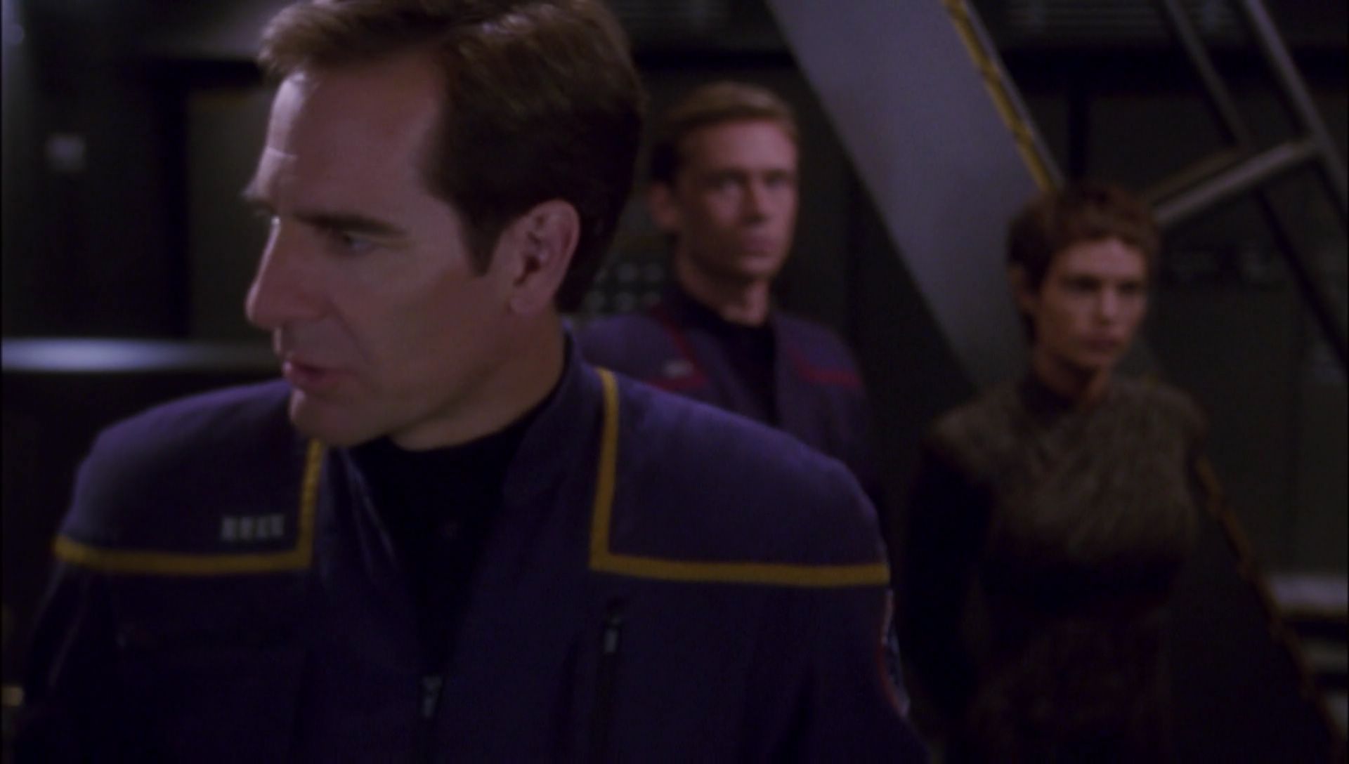 ariane179254_Enterprise_1x01-1x02_BrokenBow_2624.jpg