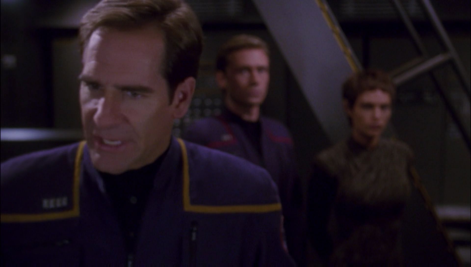ariane179254_Enterprise_1x01-1x02_BrokenBow_2626.jpg